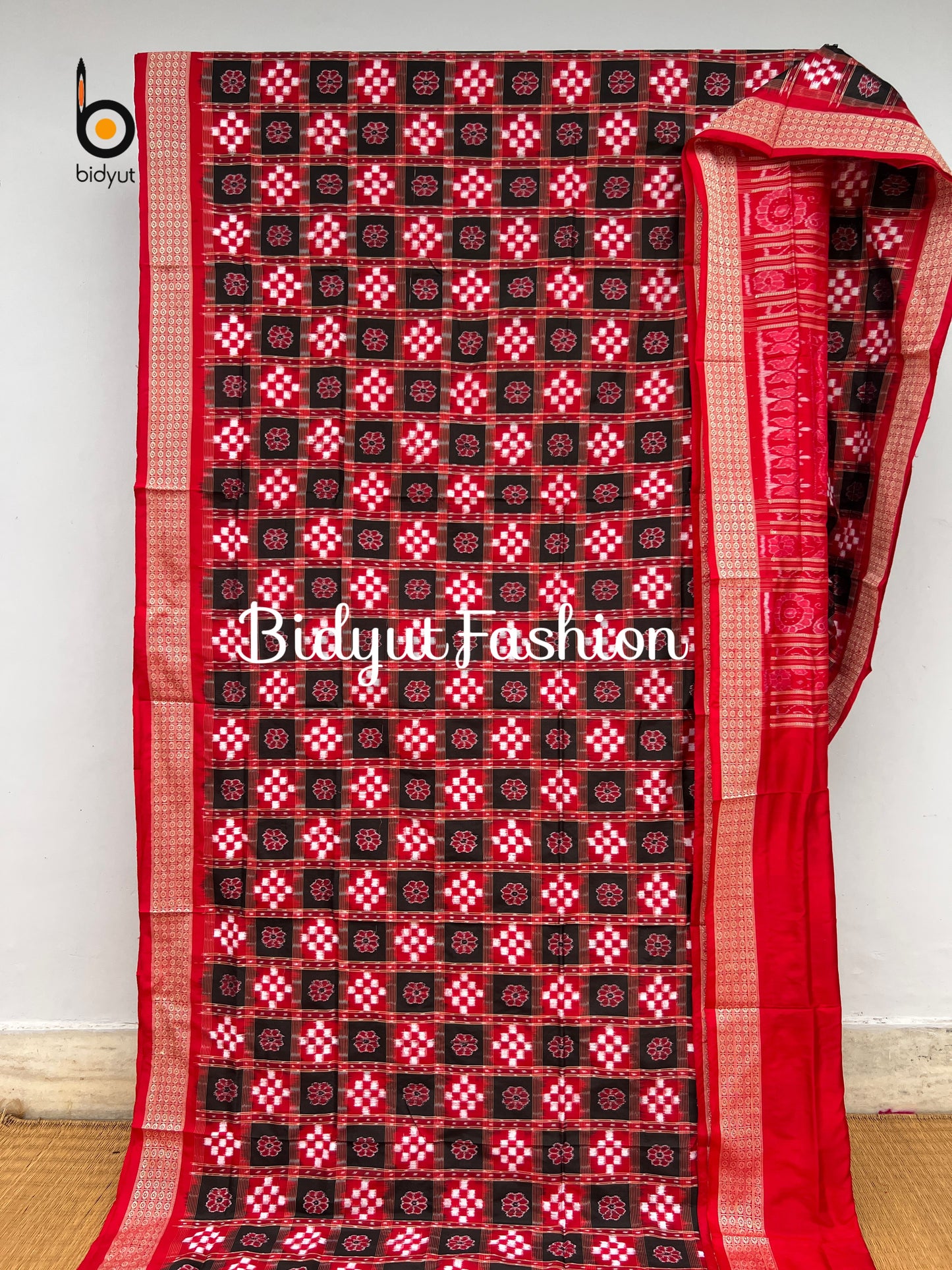 Handlooms of Odisha Sambalpuri double Ikat Passapalli Silk Red Black Color Saree
