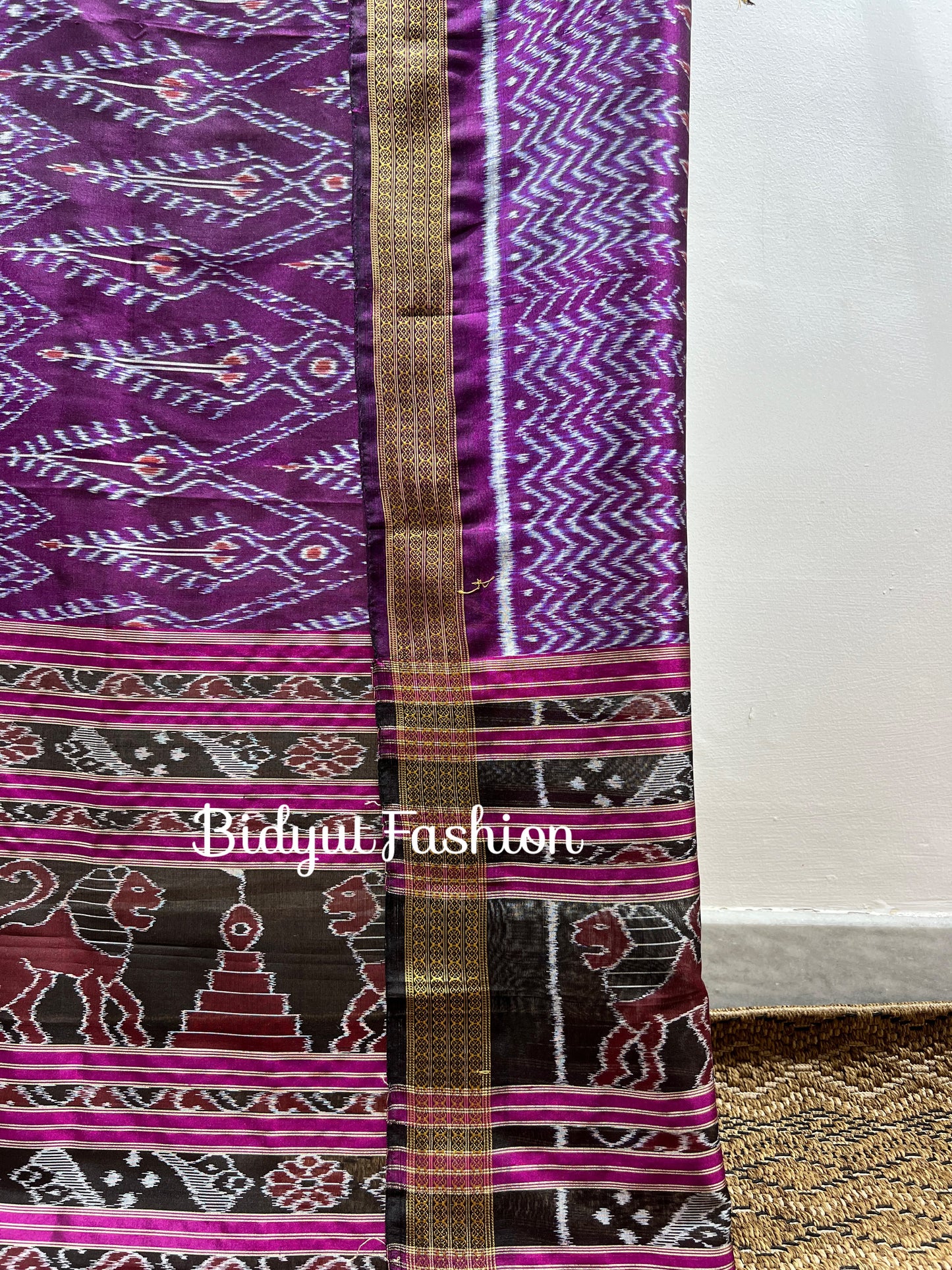 Handlooms of Odisha Ikat Silk Dupatta Magenta color