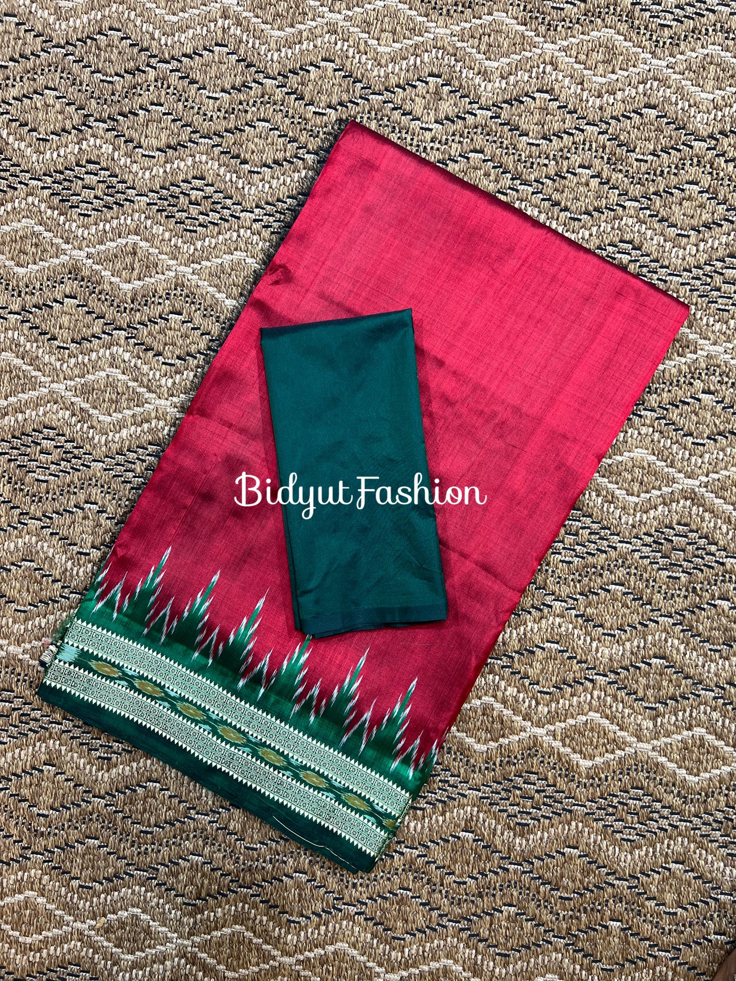 Handlooms of Odisha Nuapatna Khandua Silk Saree Red color