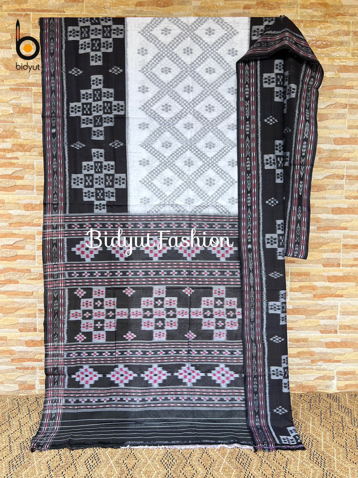Handlooms of Odisha Maniabandha Nuapatna Taraballi Ikat Cotton Saree white black color