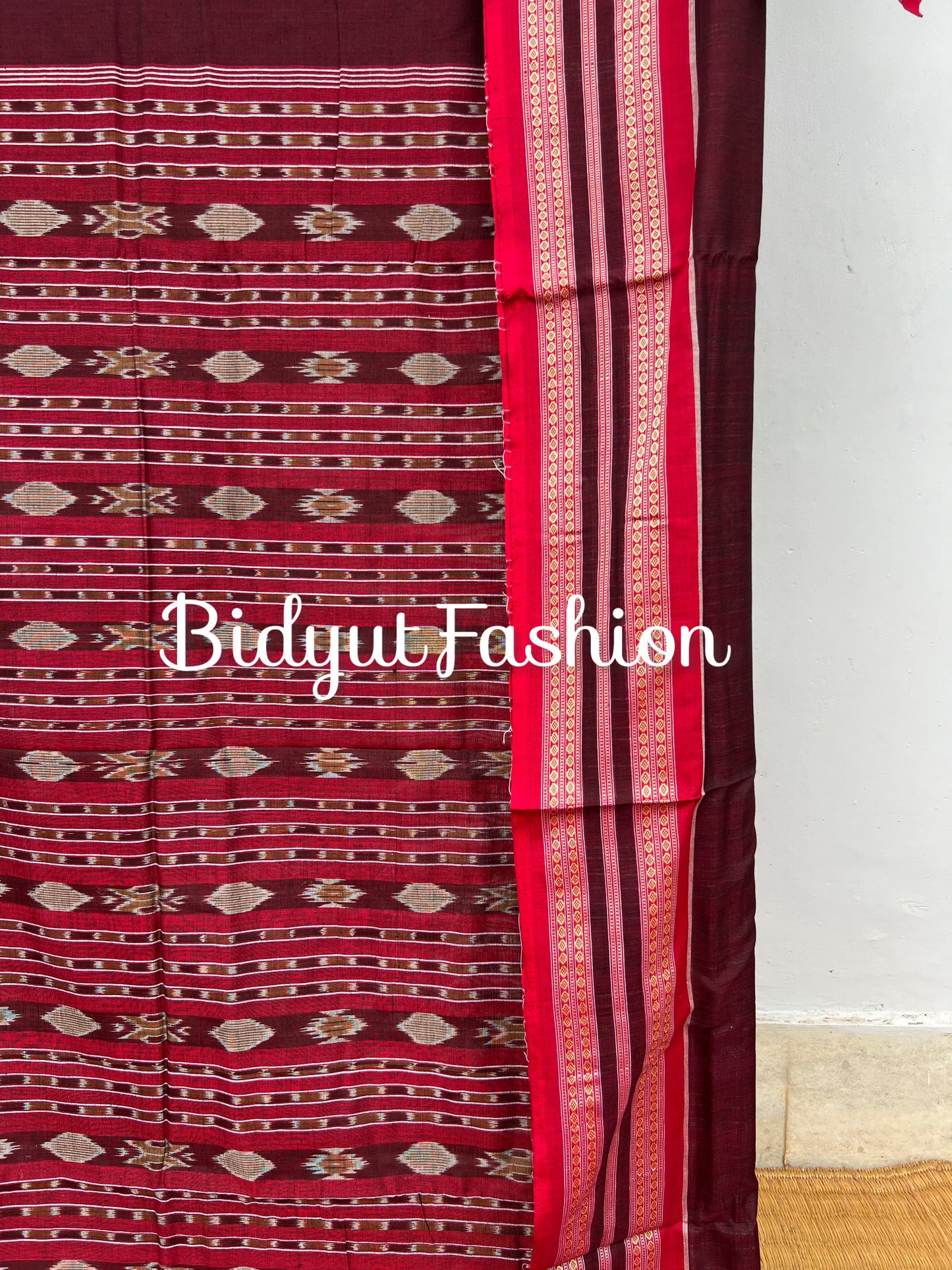 Odisha handloom Sambalpuri Bomkai with Ikat palla Cotton Saree Burgundy color