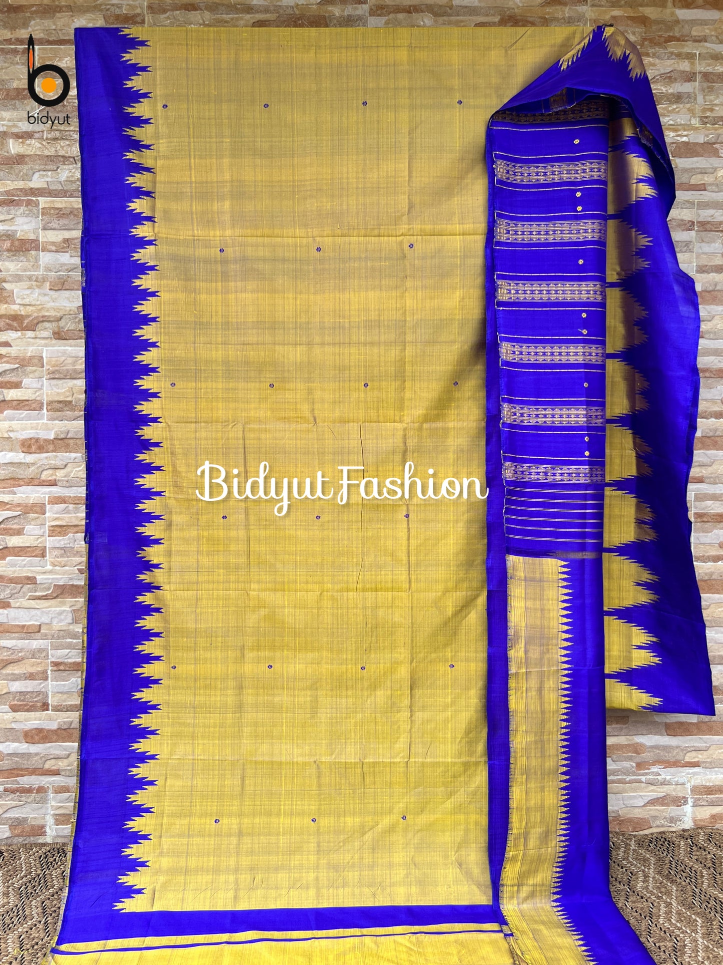 Olive Green color Berhampuri Double Palla Silk Saree |Odisha handloom Silk