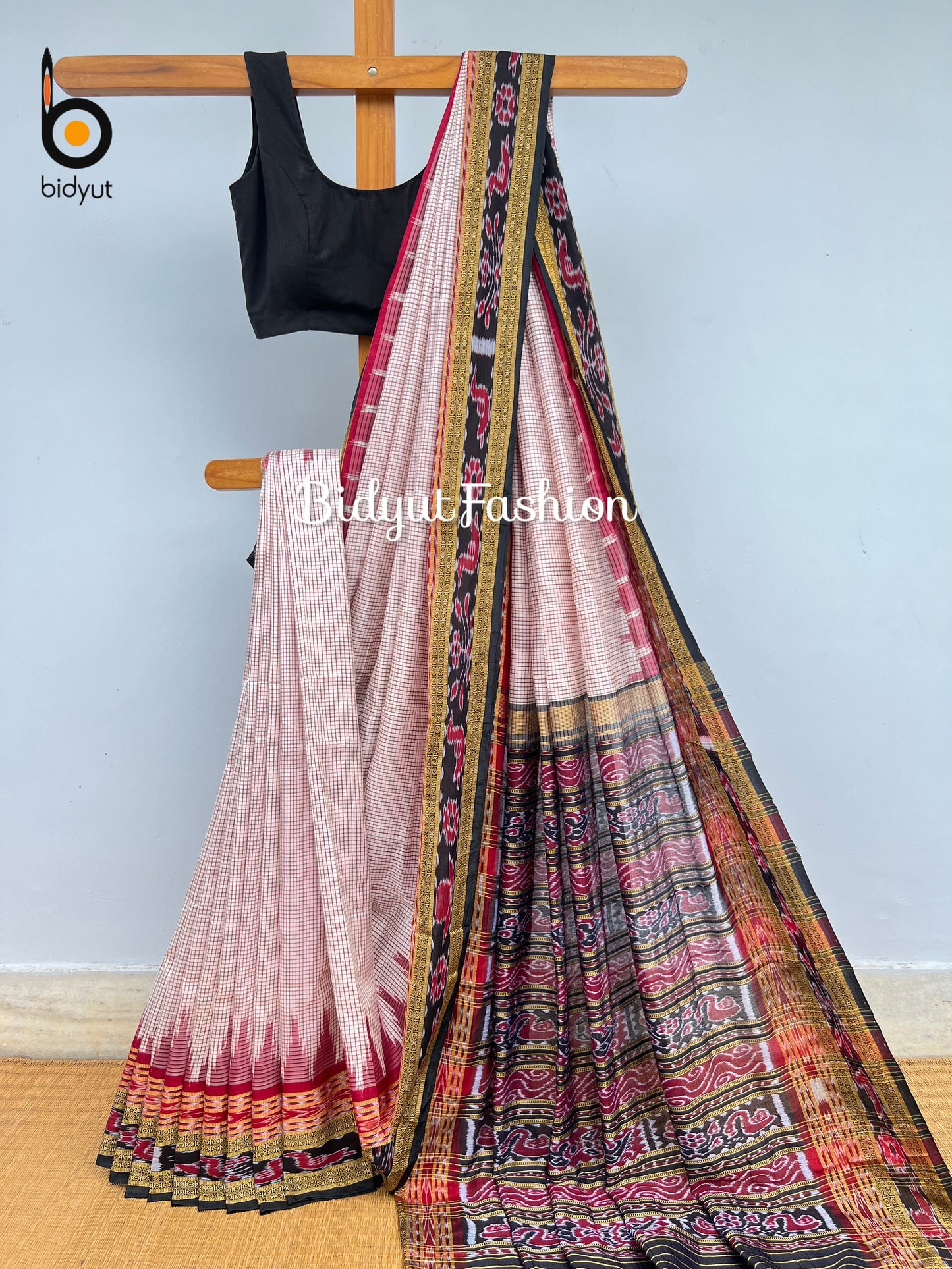 Handlooms of Odisha Sachipar Nuapatna Khandua Ikat Silk Sarees off white color