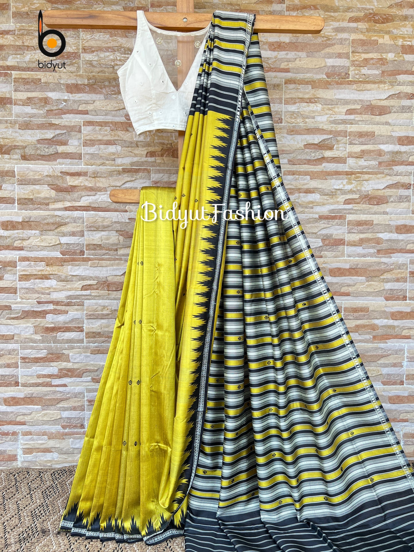 Olive yellow color Berhampuri Double Palla Silk Saree |Odisha handloom Silk