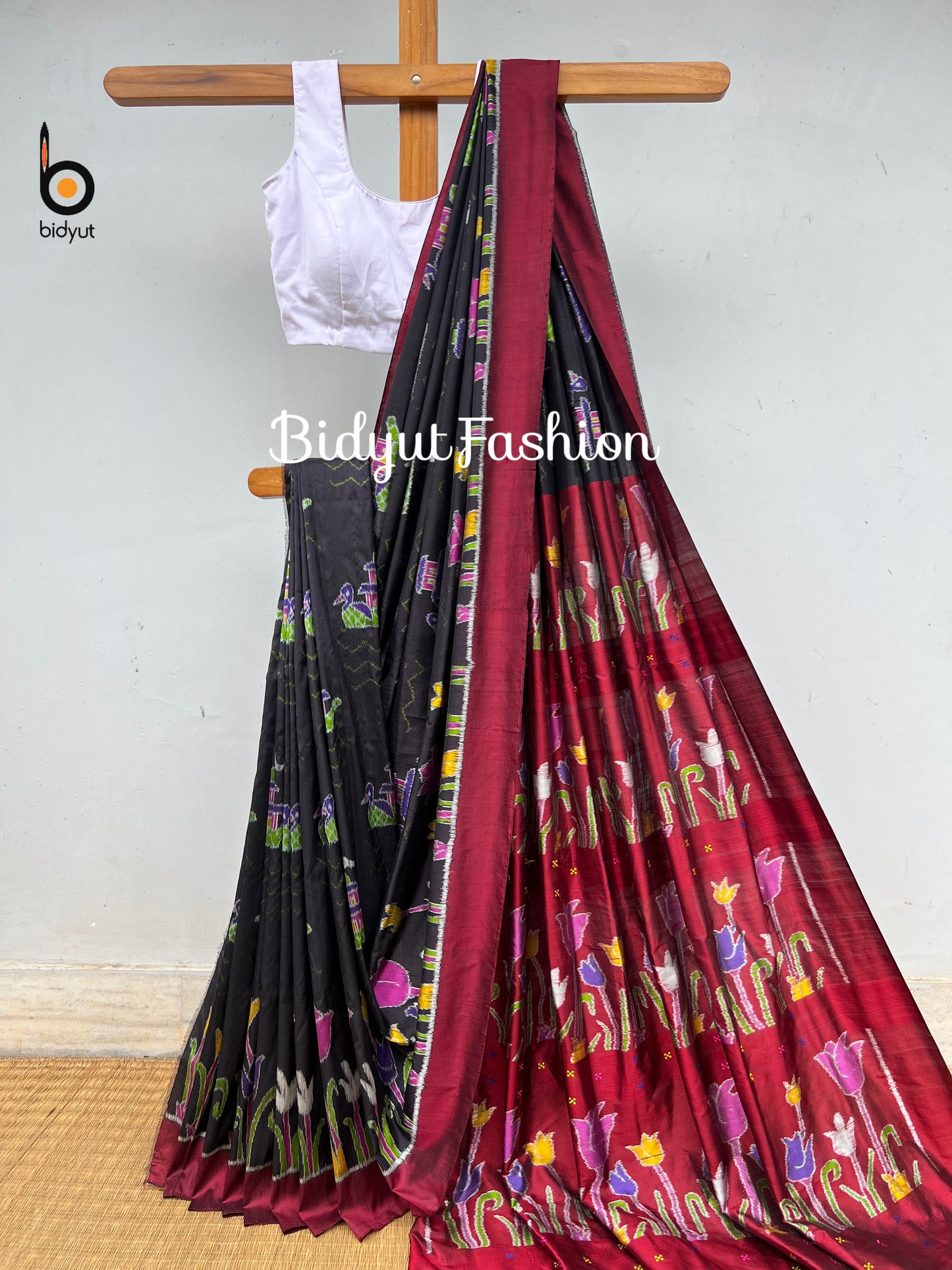 Handlooms of Odisha Nuapatna Ikat Silk Balijatra Special motif Saree Black color
