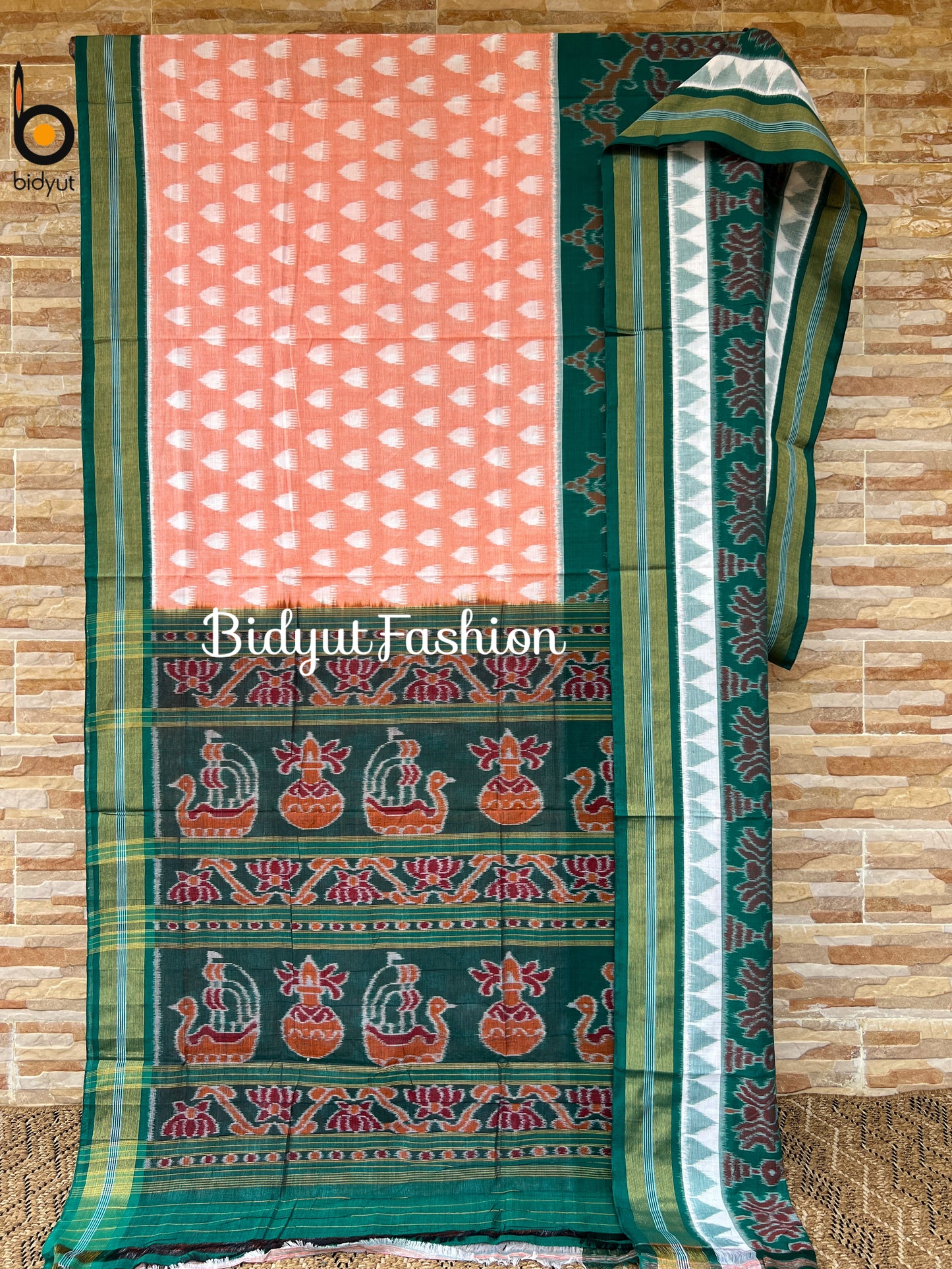 Odisha handloom Nuapatna Maniabandha Ikat Cotton Saree Peach color