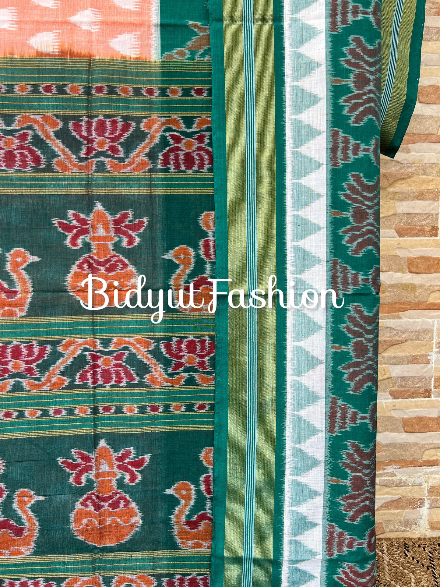 Odisha handloom Nuapatna Maniabandha Ikat Cotton Saree Peach color