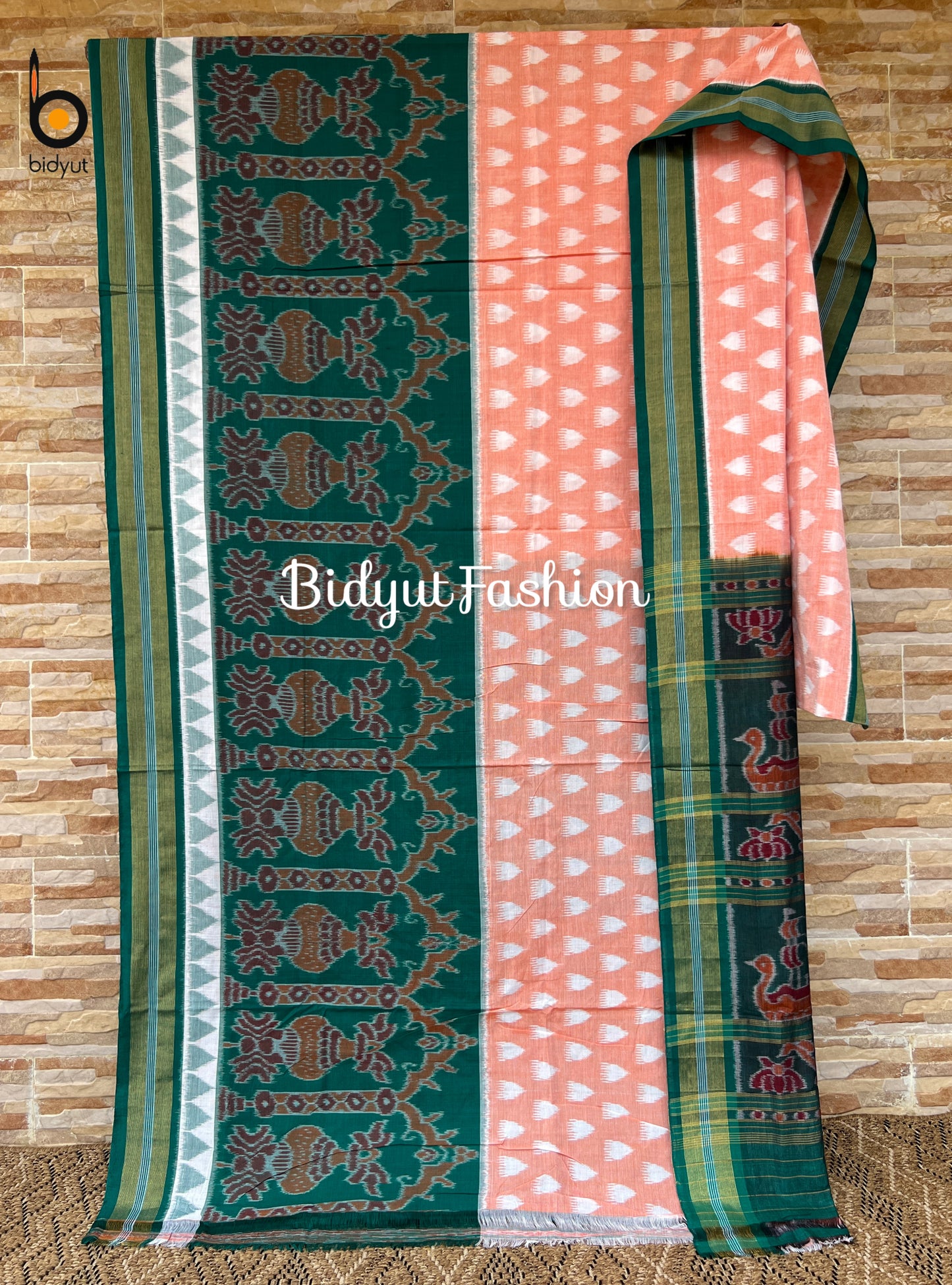 Odisha handloom Nuapatna Maniabandha Ikat Cotton Saree Peach color