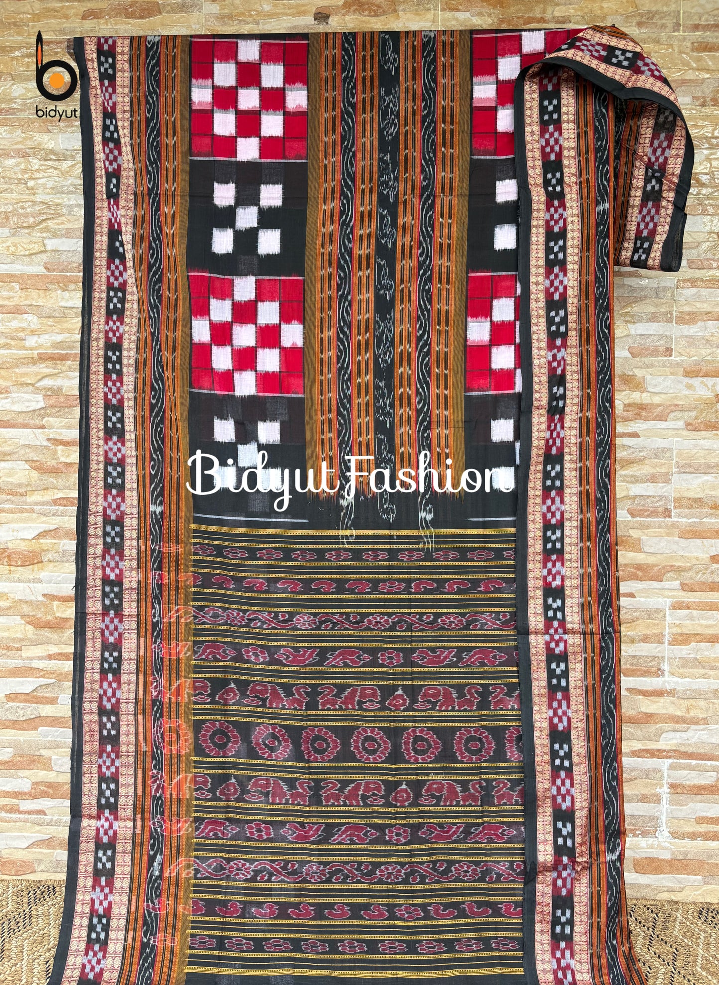 Handlooms of Odisha Sambalpuri Double Ikat Bichitrapuri Cotton Saree red color