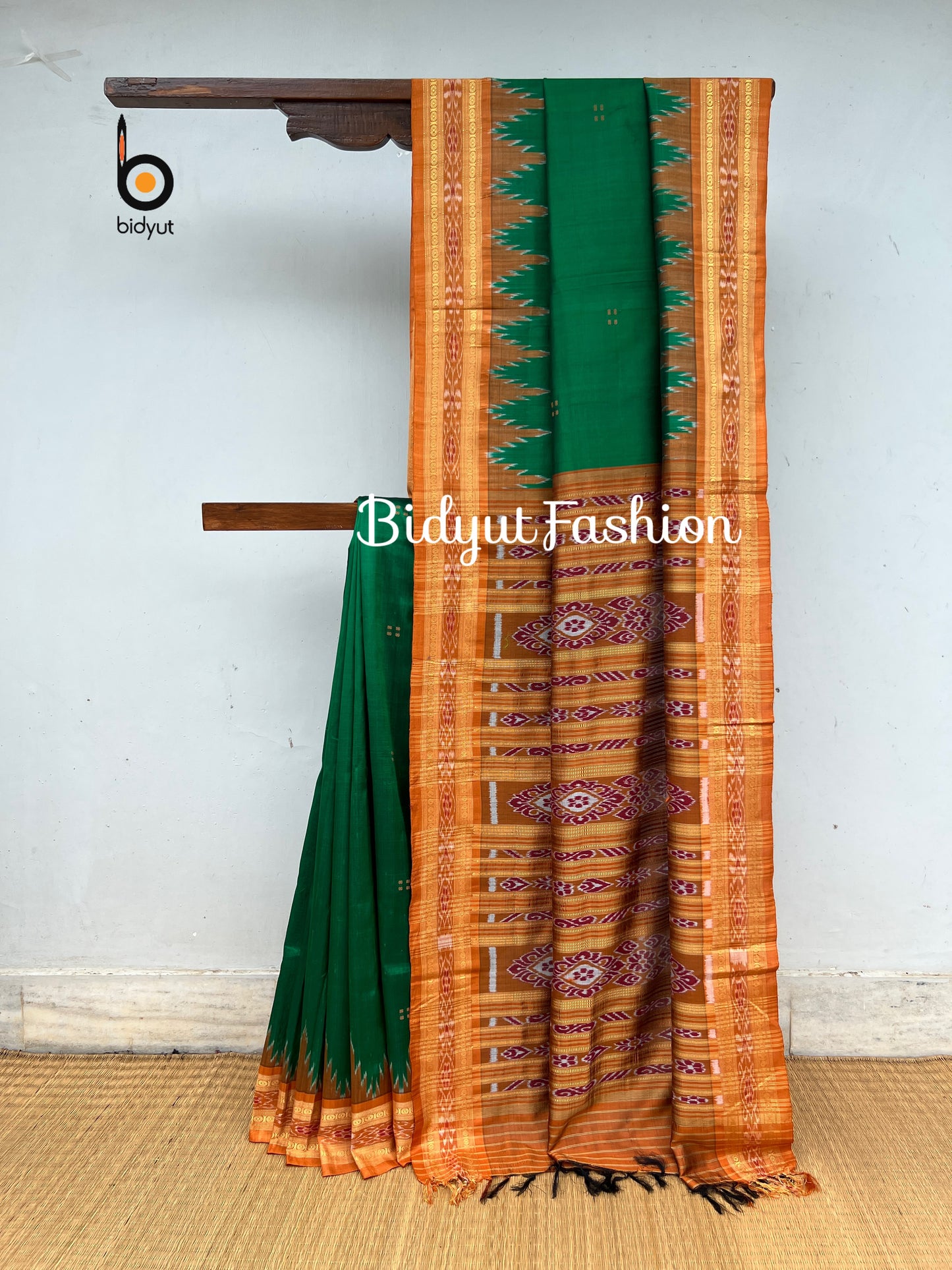 Odisha handloom Nuapatna Khandua Ikat Silk Saree Green Color