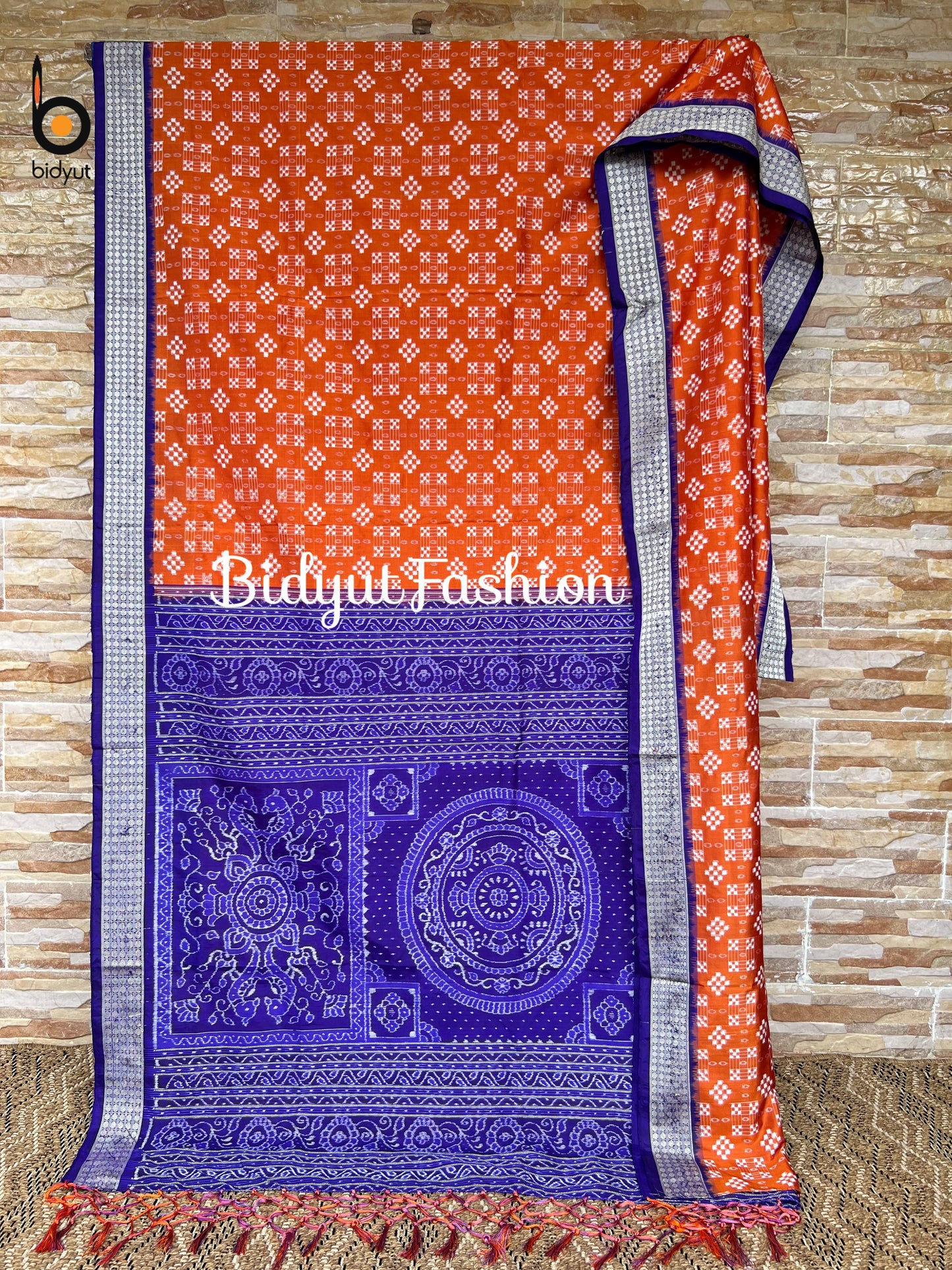 Handlooms of Odisha Sambalpuri double Ikat Passapalli Silk Saree Orange color