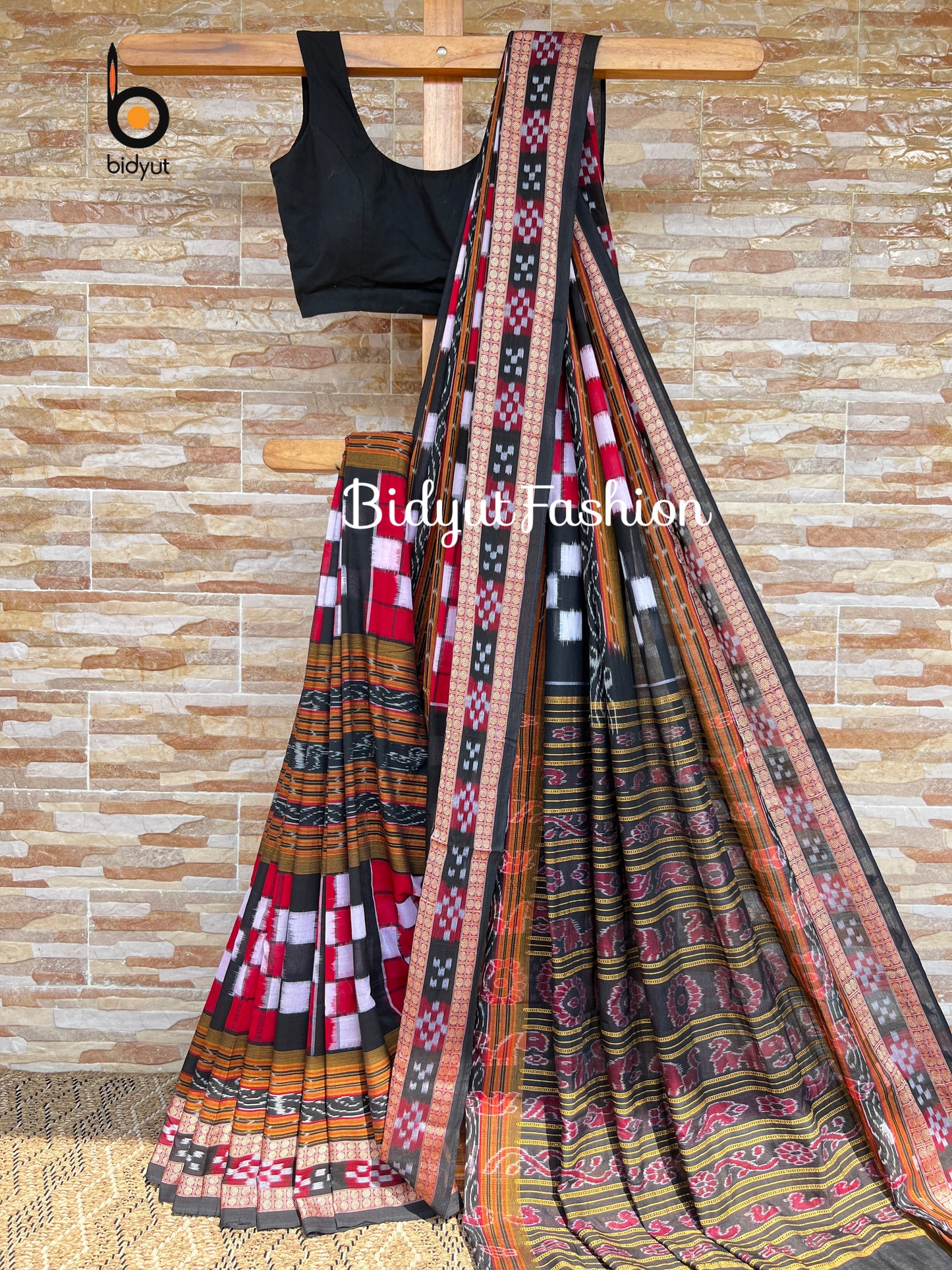 Handlooms of Odisha Sambalpuri Double Ikat Bichitrapuri Cotton Saree red color