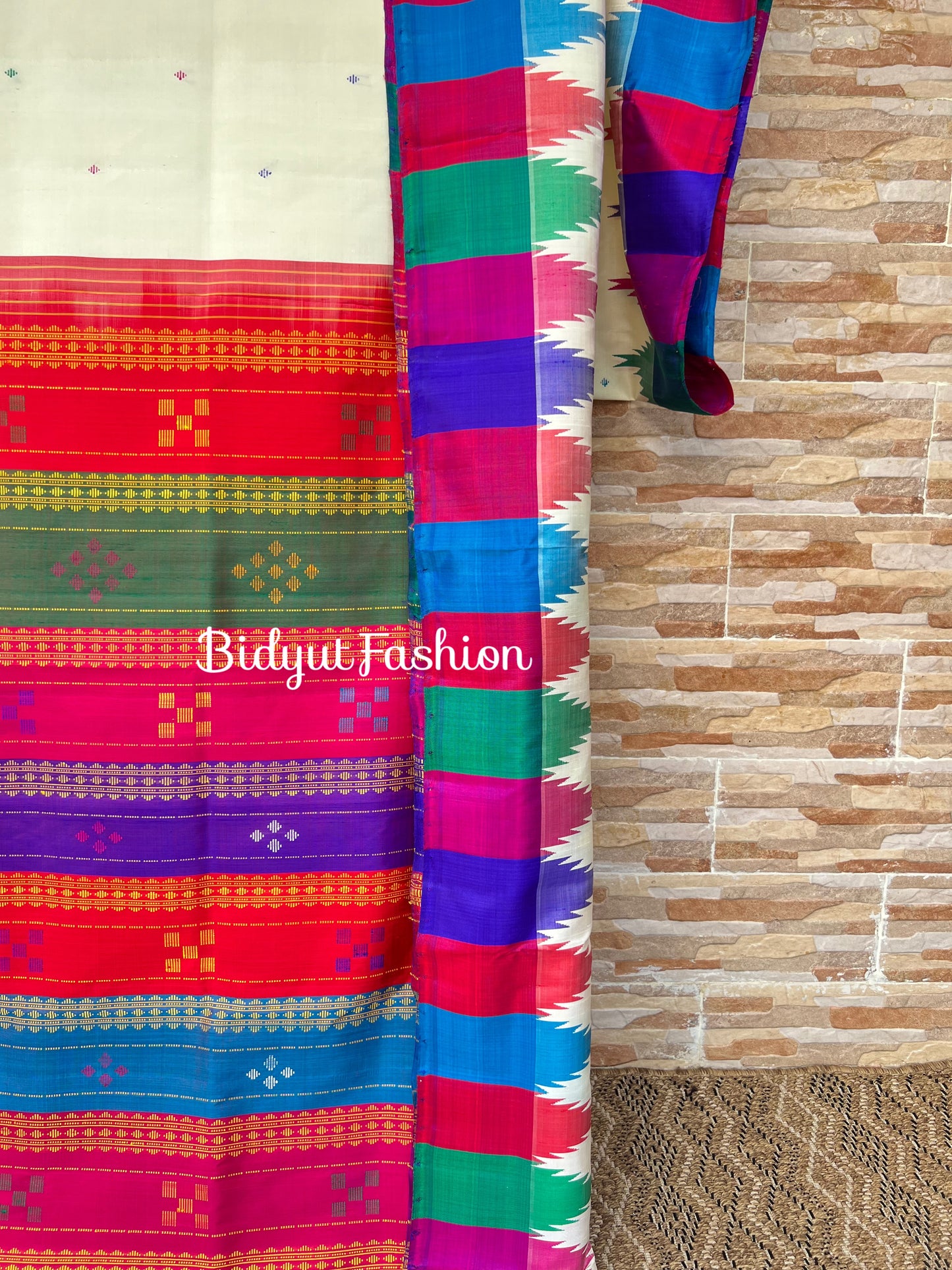 Handlooms of Odisha Berhampuri Double Palla Silk Saree White color