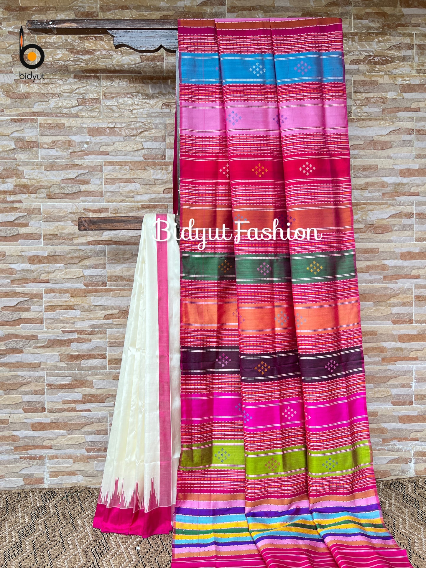 Handlooms of Odisha Berhampuri Double Palla Silk Saree white color