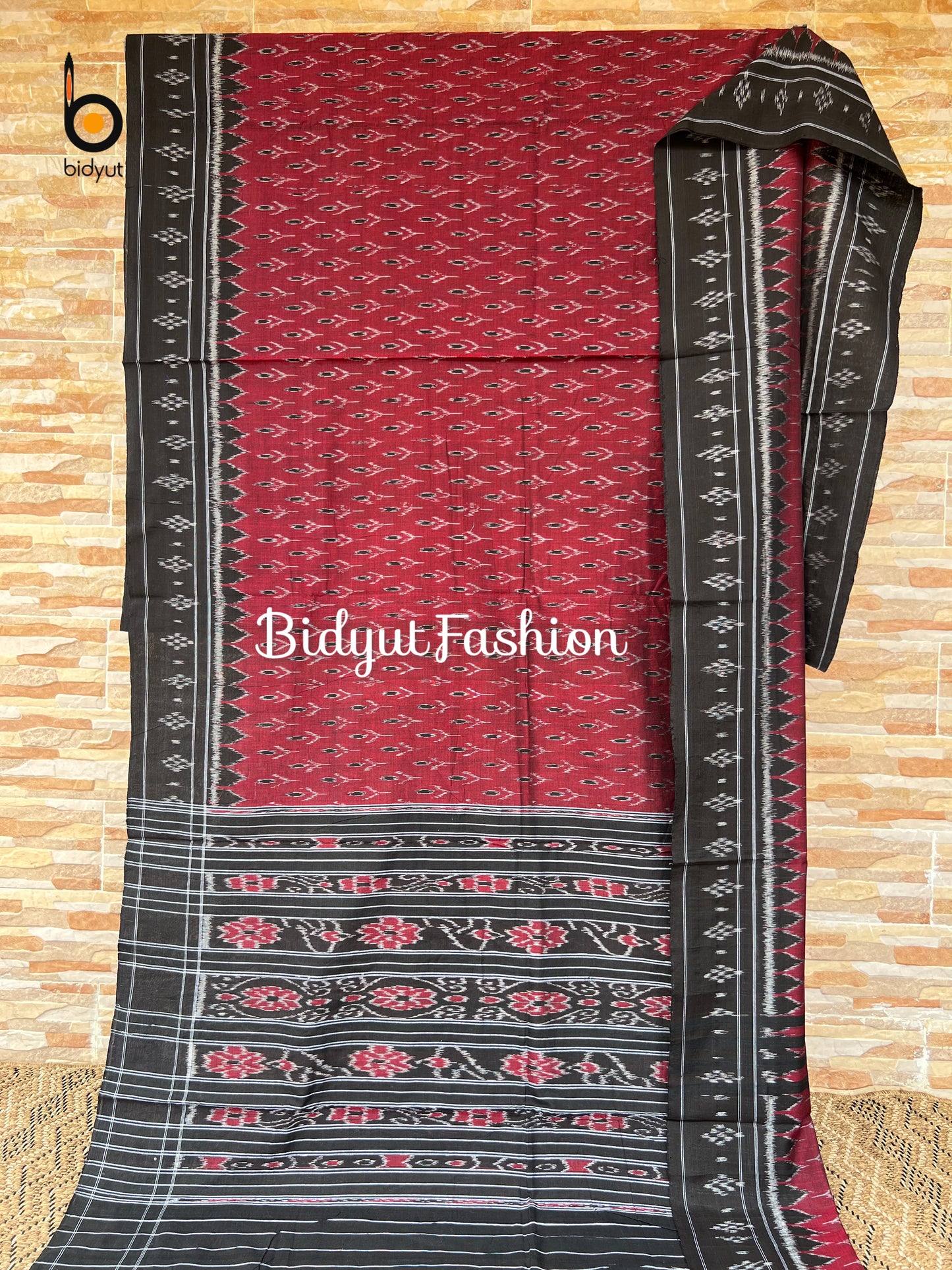 Odisha handloom Nuapatna Maniabandha Ikat Cotton Saree Burgundy Color