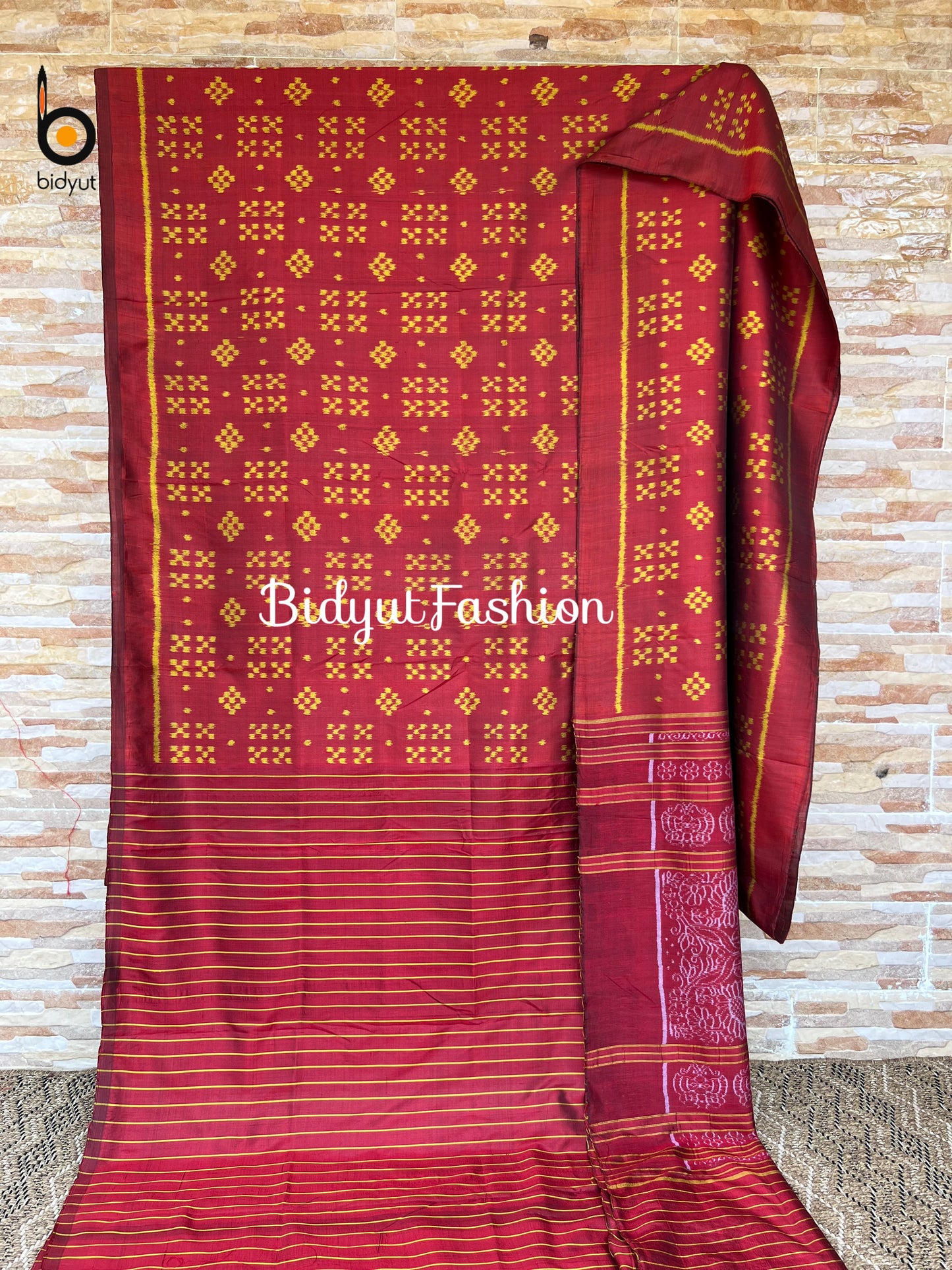 Handlooms of Odisha Nuapatna Passapalli Ikat Silk Saree Red Color