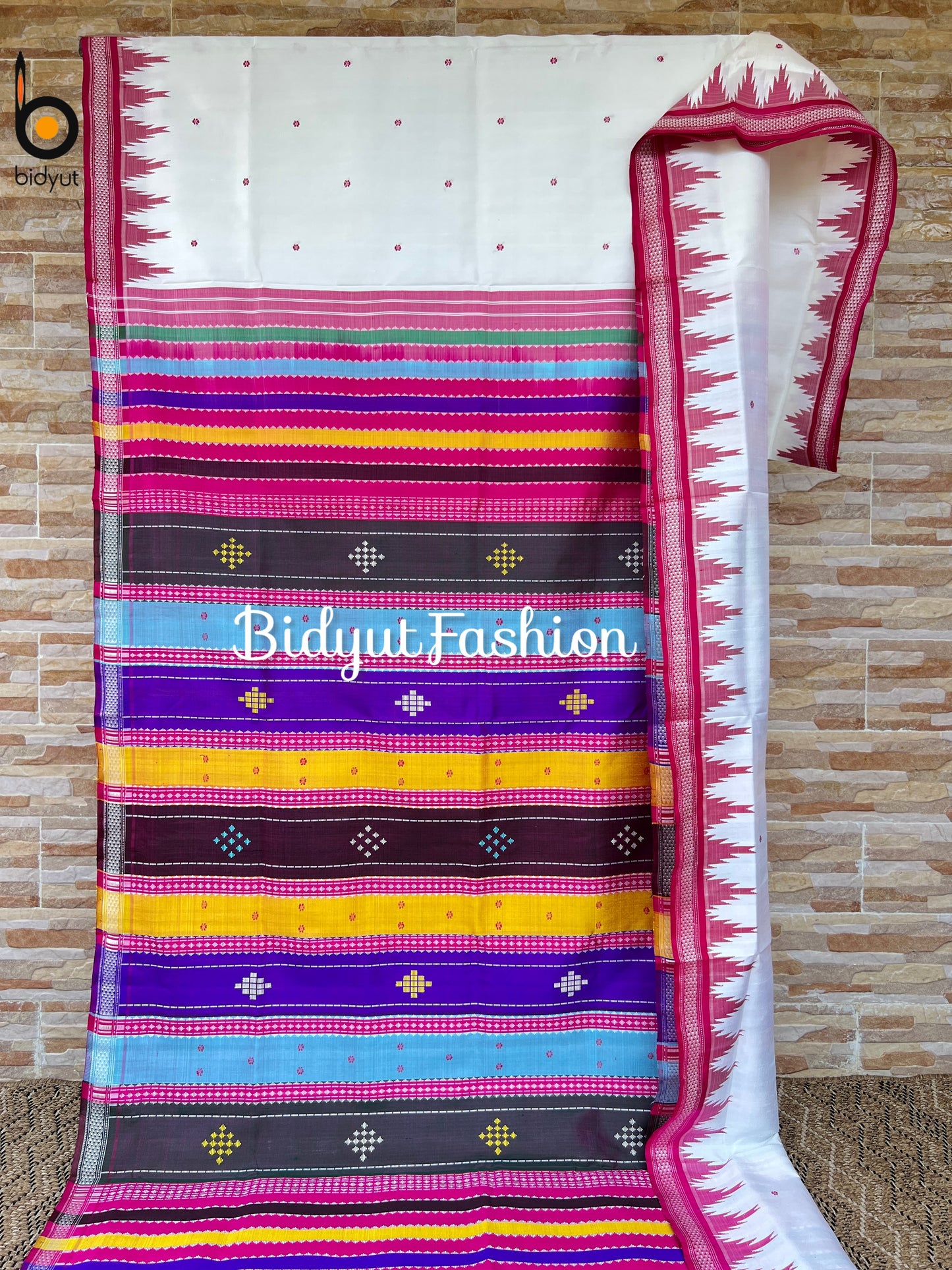 Handlooms of Odisha Berhampuri Double Palla Silk Saree white color