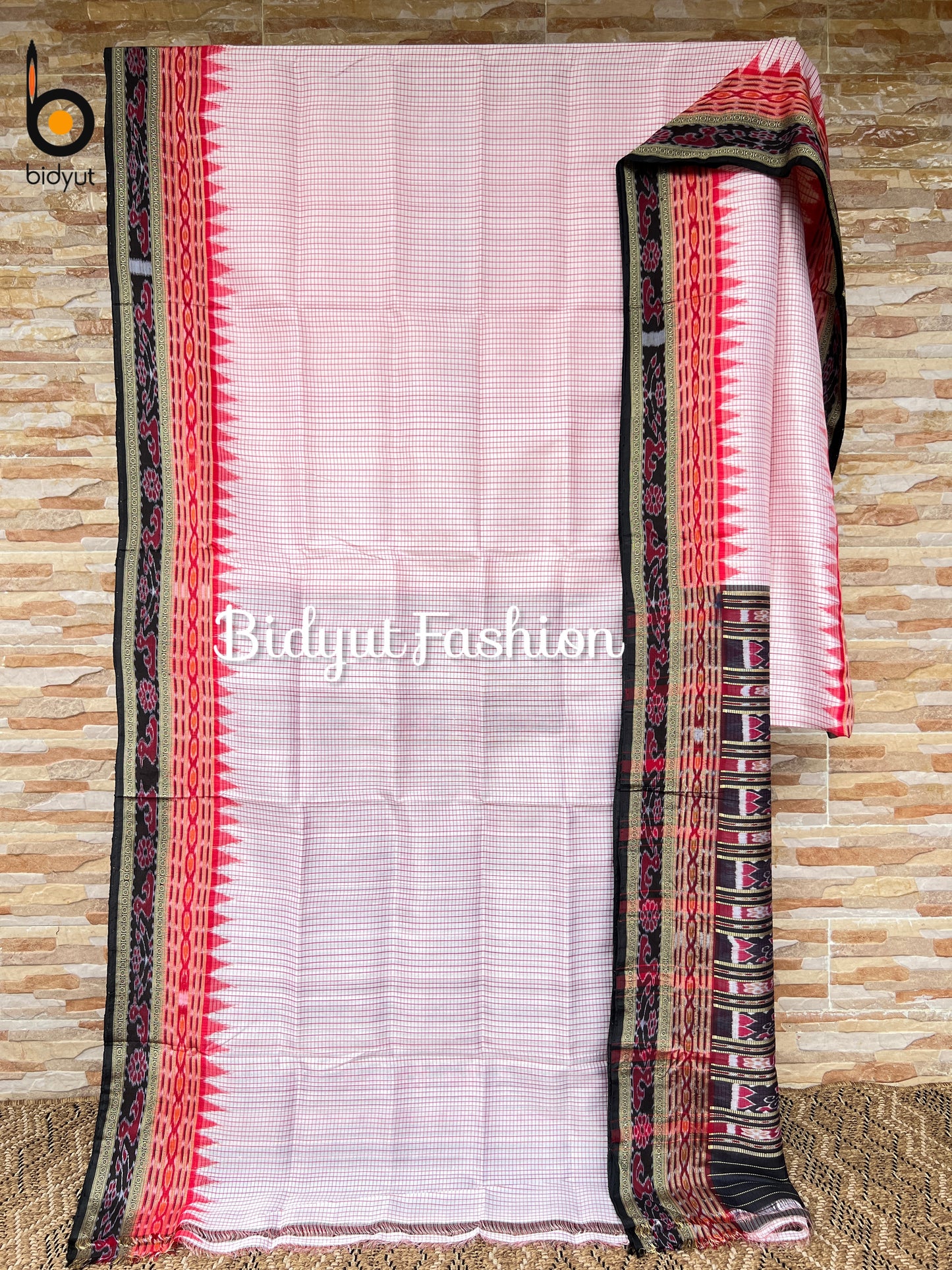 Handlooms of Odisha Sachipar Nuapatna Khandua Ikat Silk Sarees White color