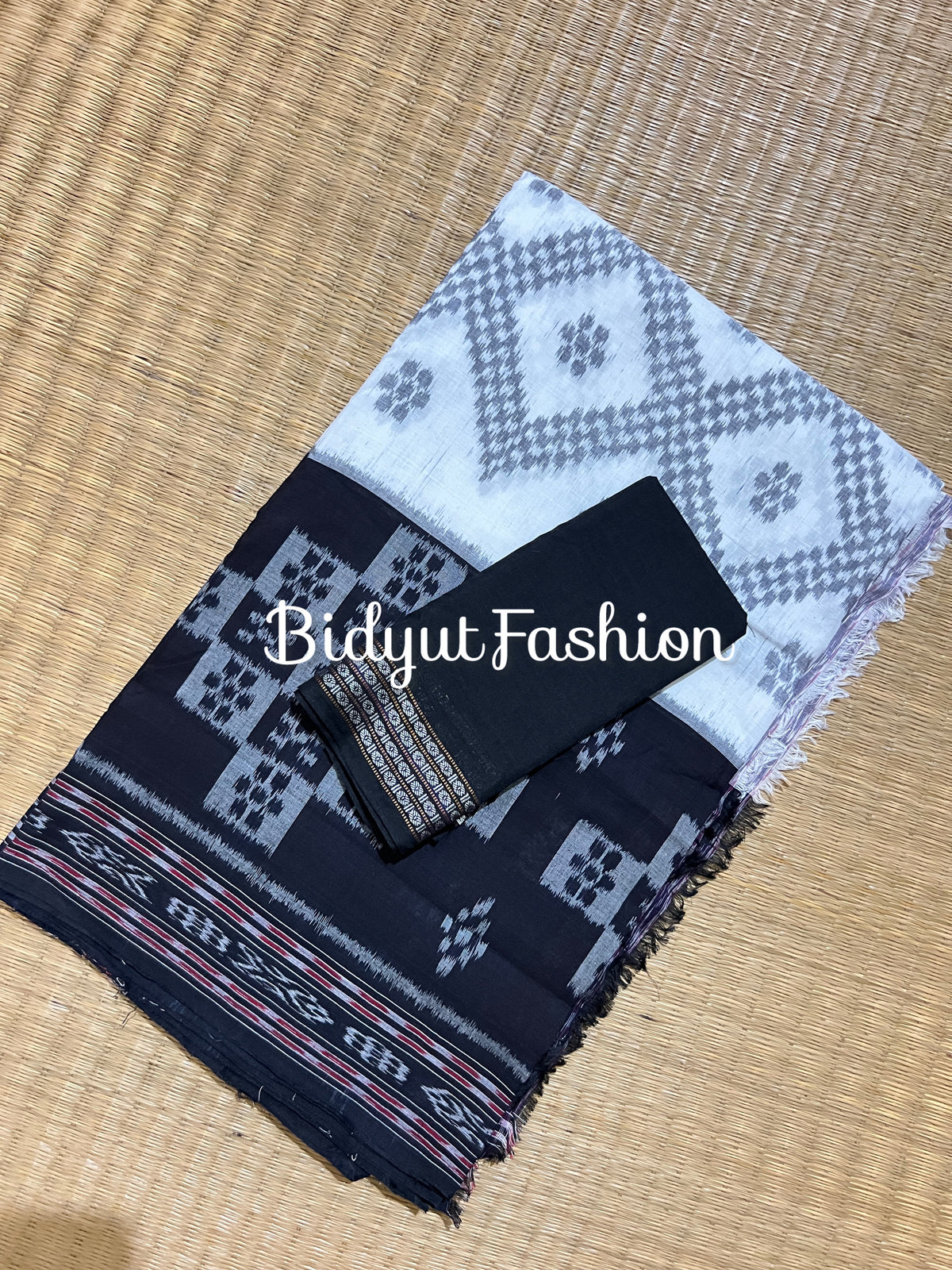 Handlooms of Odisha Maniabandha Nuapatna Taraballi Ikat Cotton Saree white black color