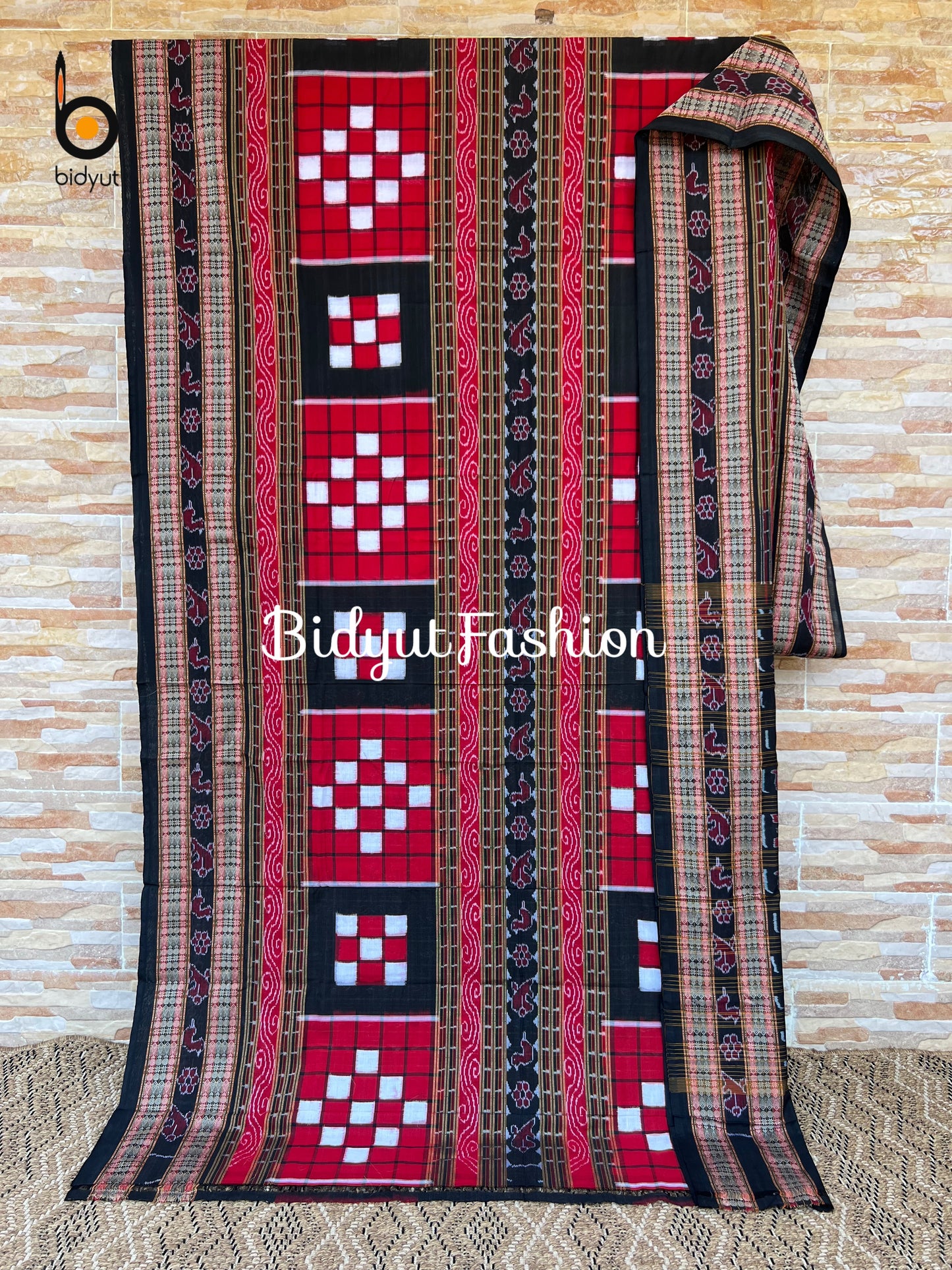 Handlooms of Odisha Sambalpuri Double Ikat traditional Bichitrapuri Cotton Saree Red color