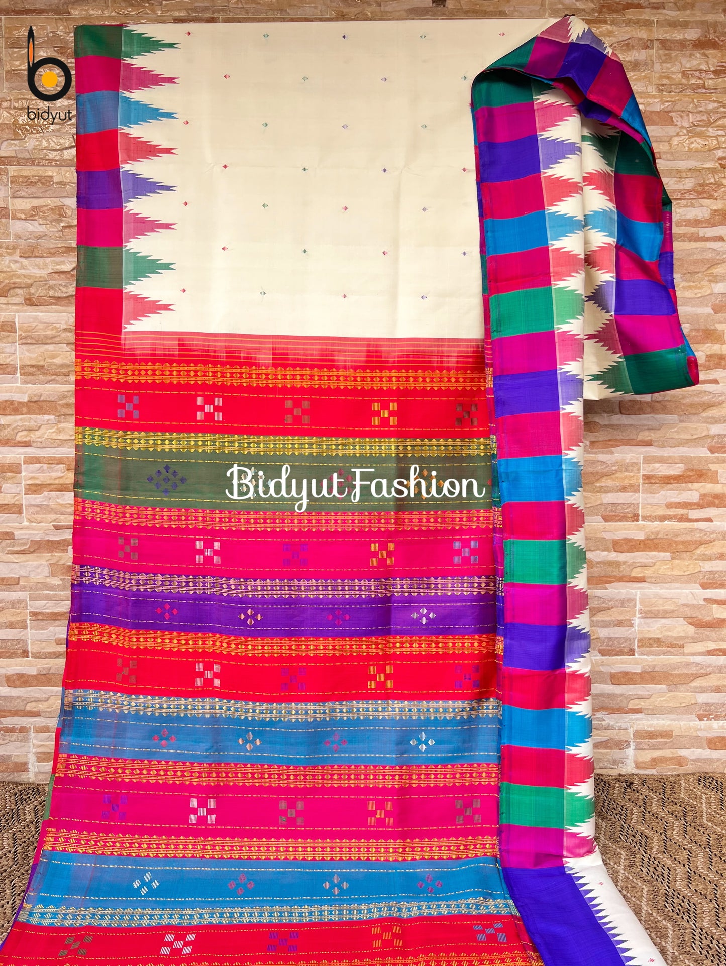 Handlooms of Odisha Berhampuri Double Palla Silk Saree White color