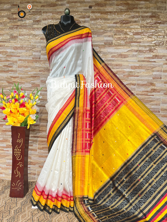 Odisha handloom Kathiphera Nuapatna Ikat Silk Saree white color