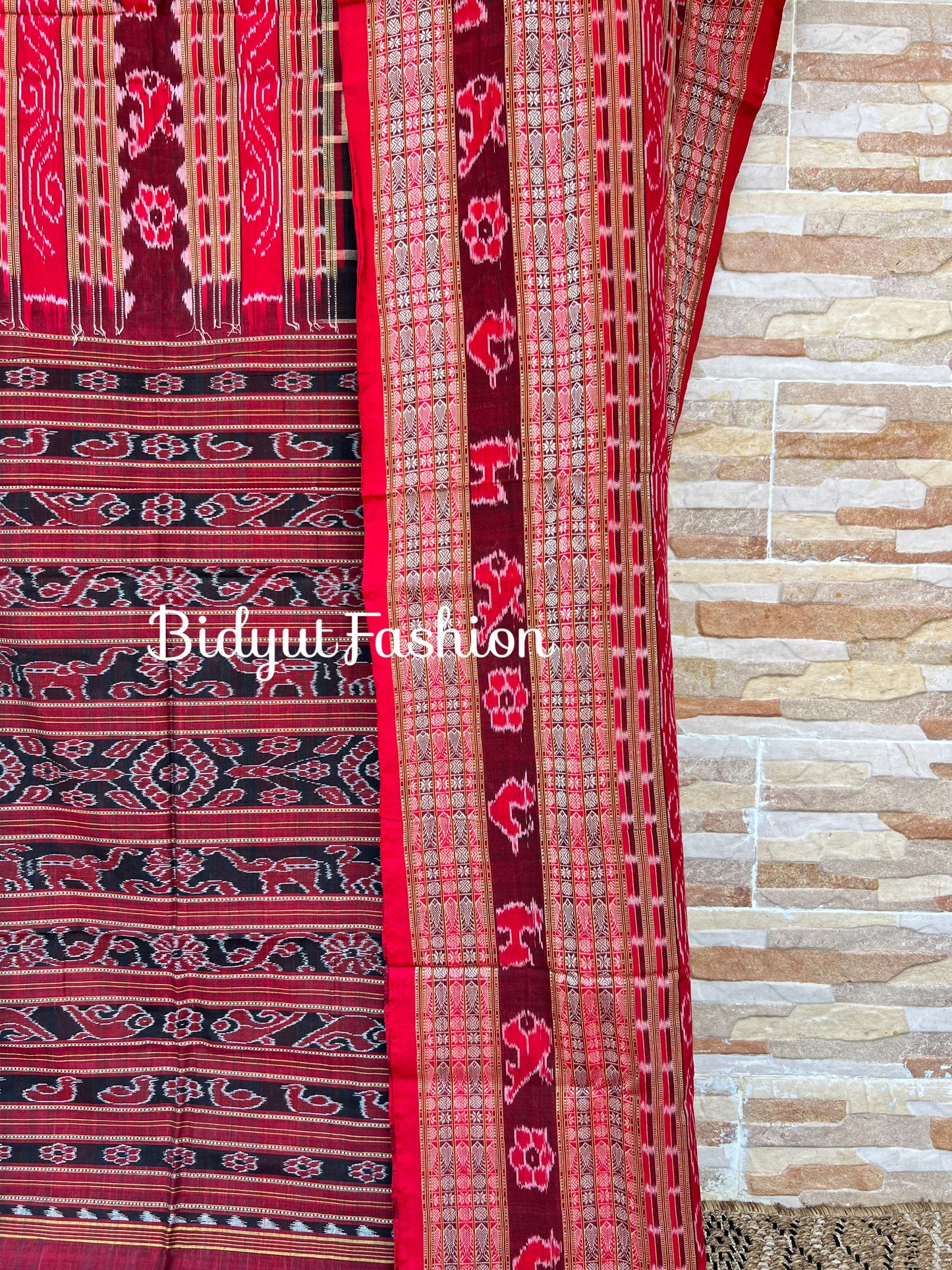 Handlooms of Odisha Sambalpuri Double Ikat Bichitrapuri Cotton Saree black red color