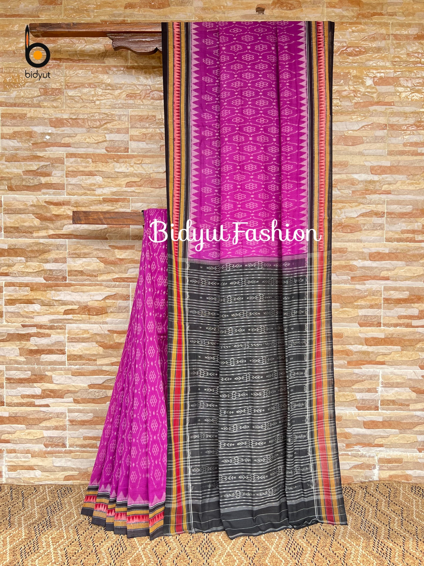 Handlooms of Odisha Sambalpuri Ikat cotton saree Pink color