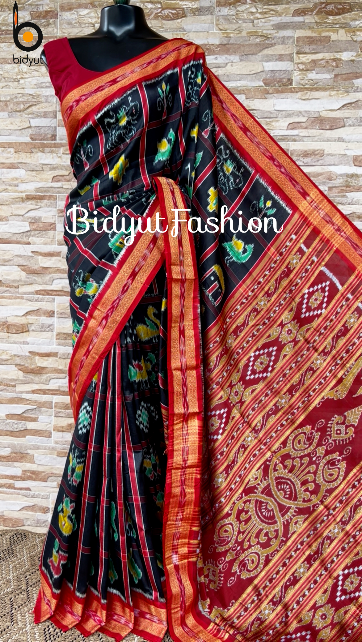 Bold Black  Nabakothi | Nuapatna Ikat Khandua Sarees | Odisha Handloom Collection at Bidyut Fashion House