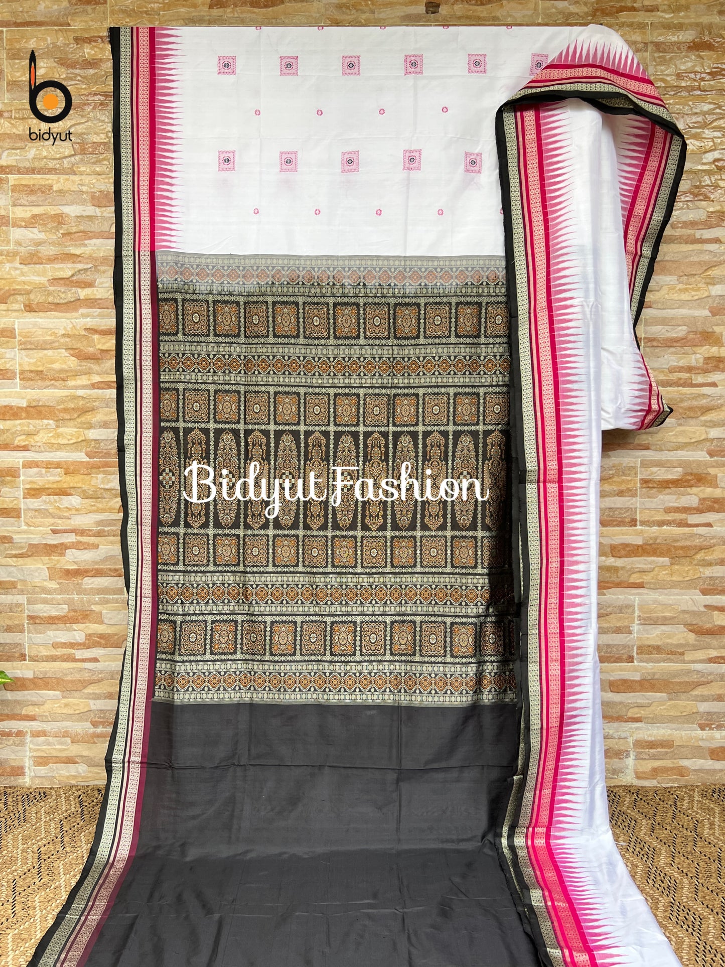 Handlooms of Odisha Sambalpuri Bomkai Silk Saree white color