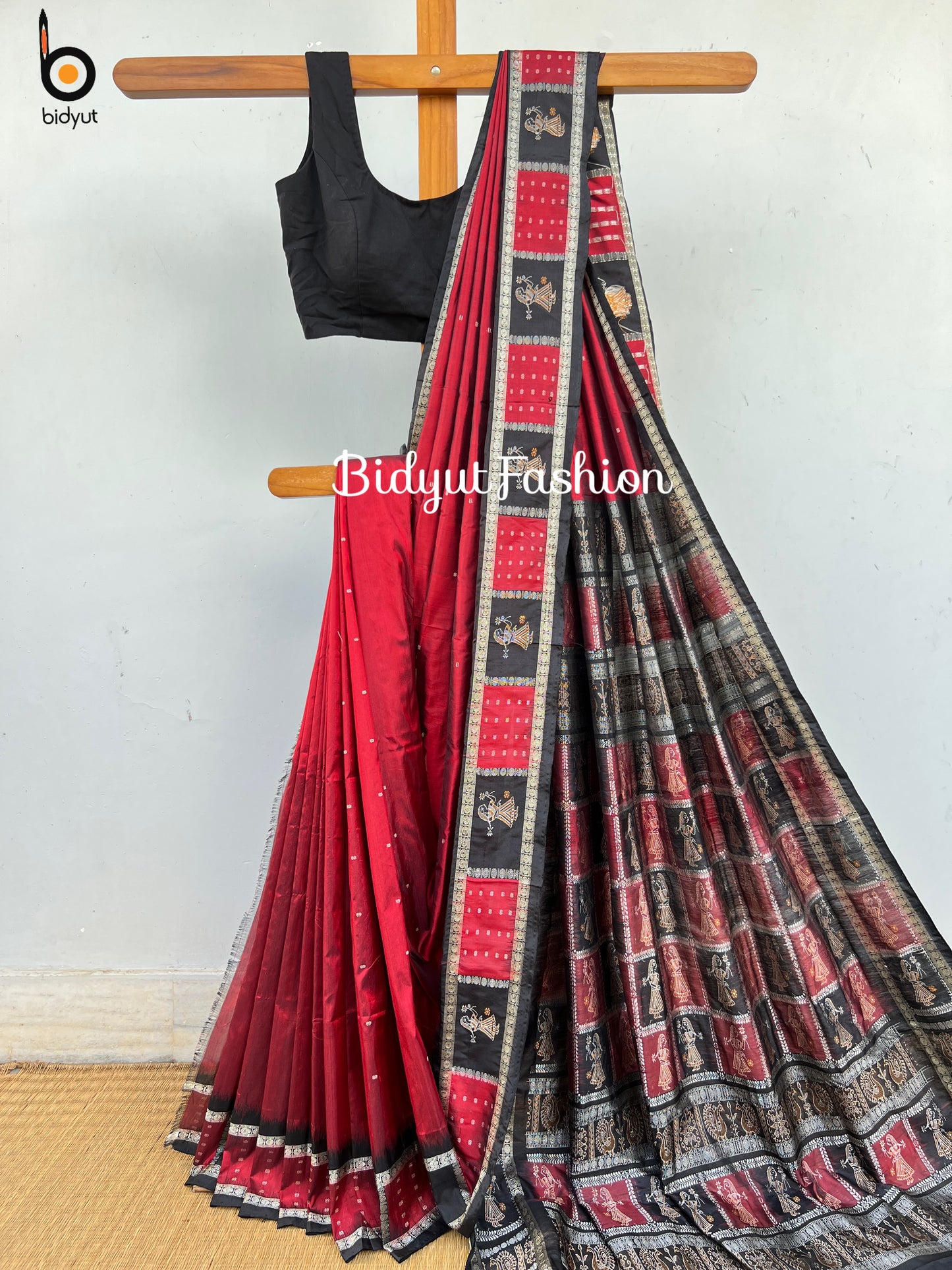 Handlooms of Odisha Putli Bomkai Silk Saree Red color