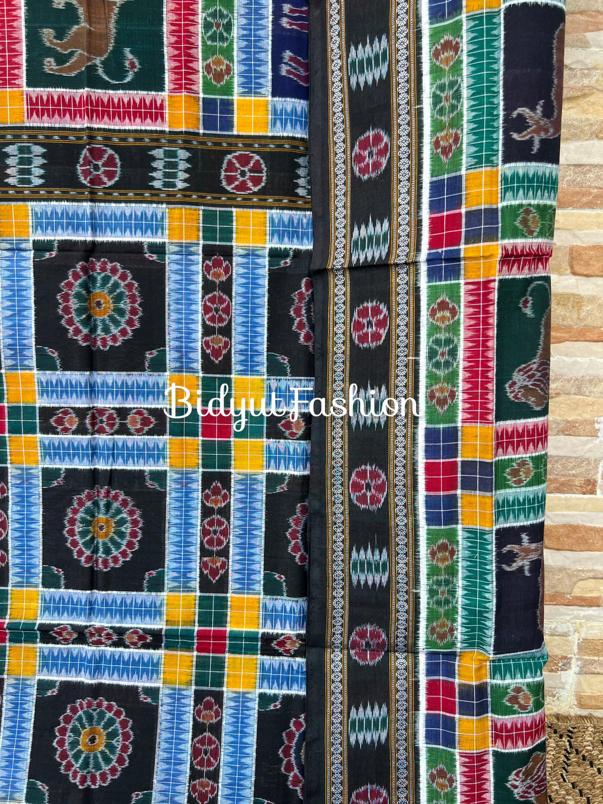 Handlooms of Odisha Sambalpuri Double Ikat Utkal Laxmi Cotton Saree multicolor green animal motif