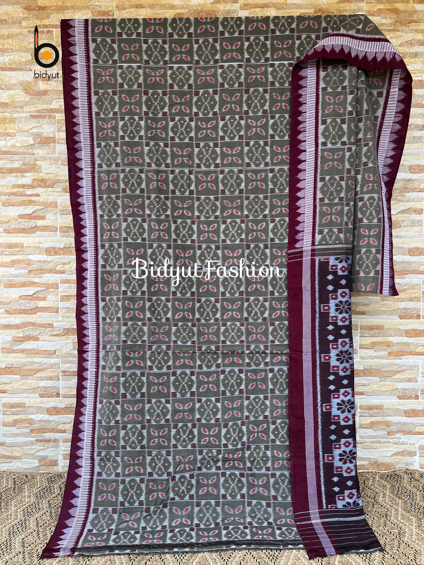 Handlooms of Odisha Nuapatna Maniabandha Ikat Cotton Saree Grey Color
