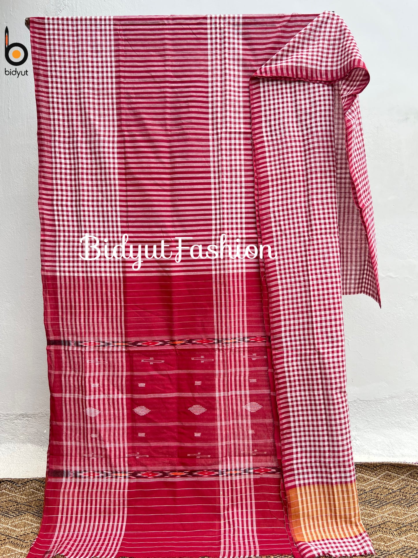 Handlooms of Odisha Jagatsinghpur Suta Ikat Cotton Saree Red color