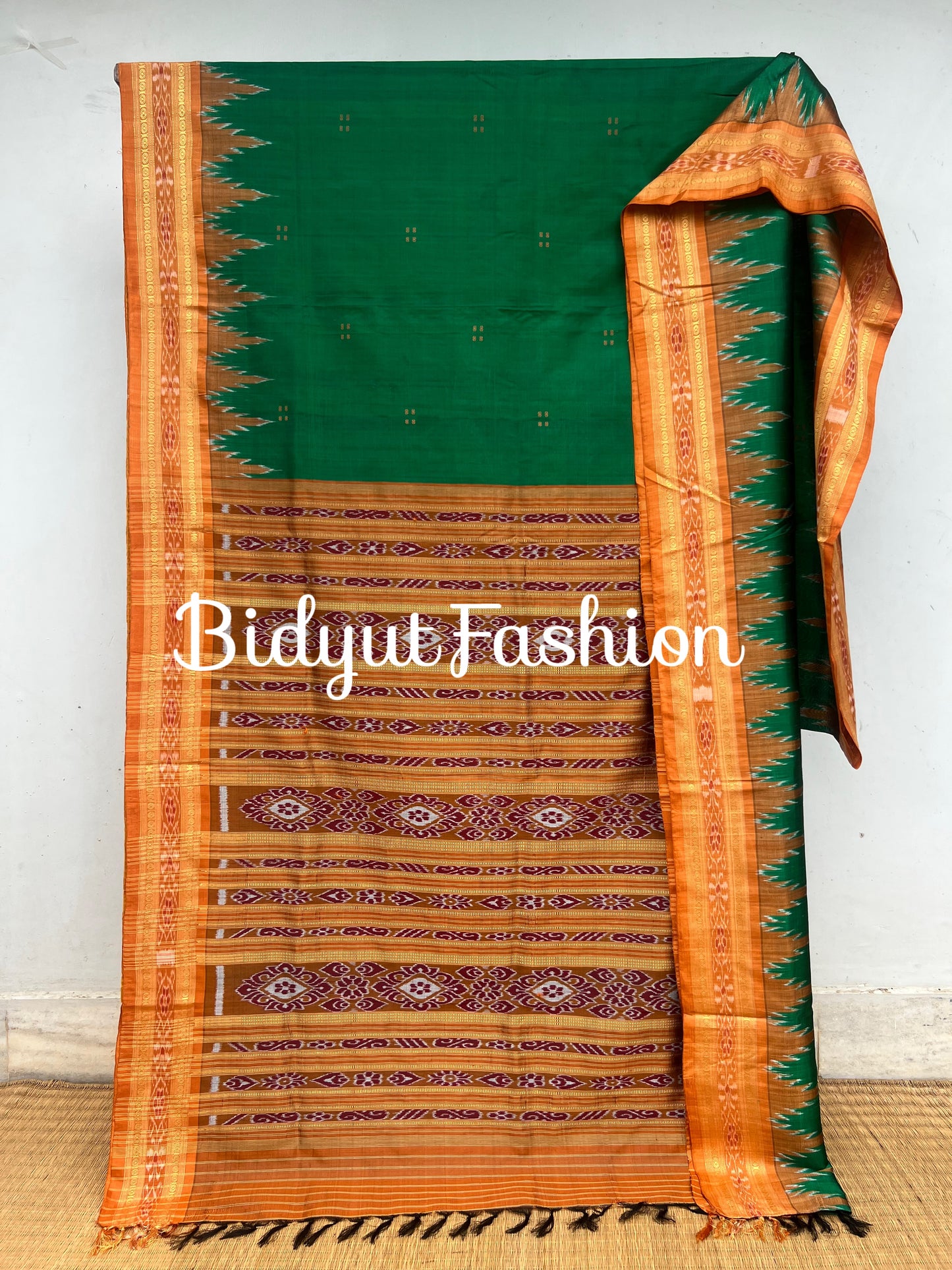 Odisha handloom Nuapatna Khandua Ikat Silk Saree Green Color