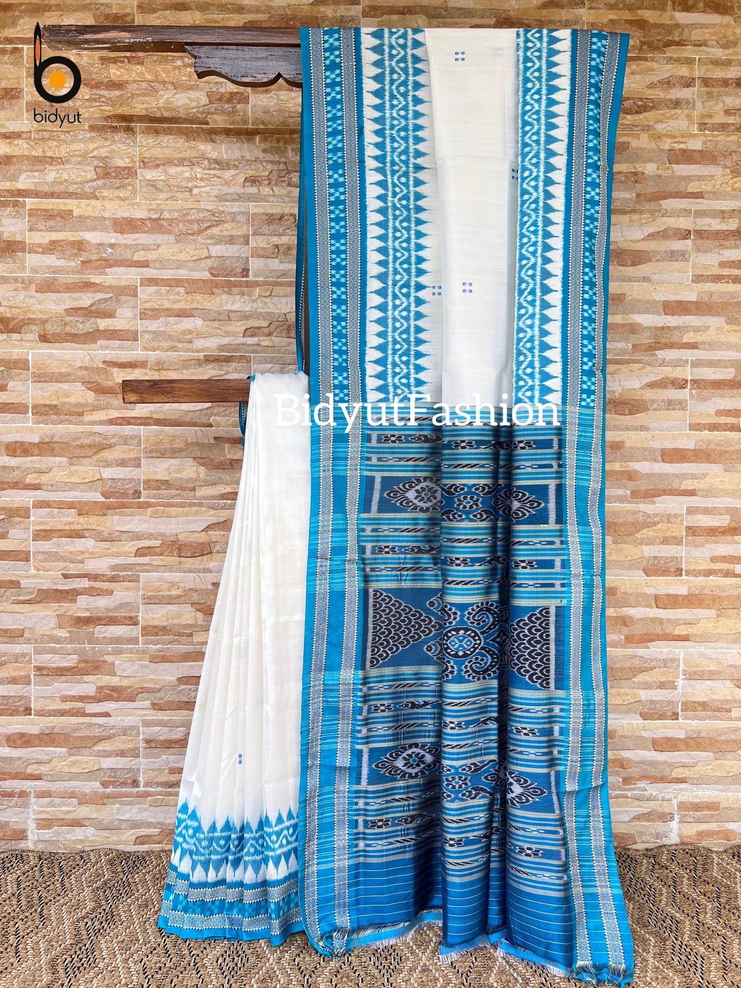 Handlooms of Odisha Nuapatna Khandua Ikat Silk Saree White color