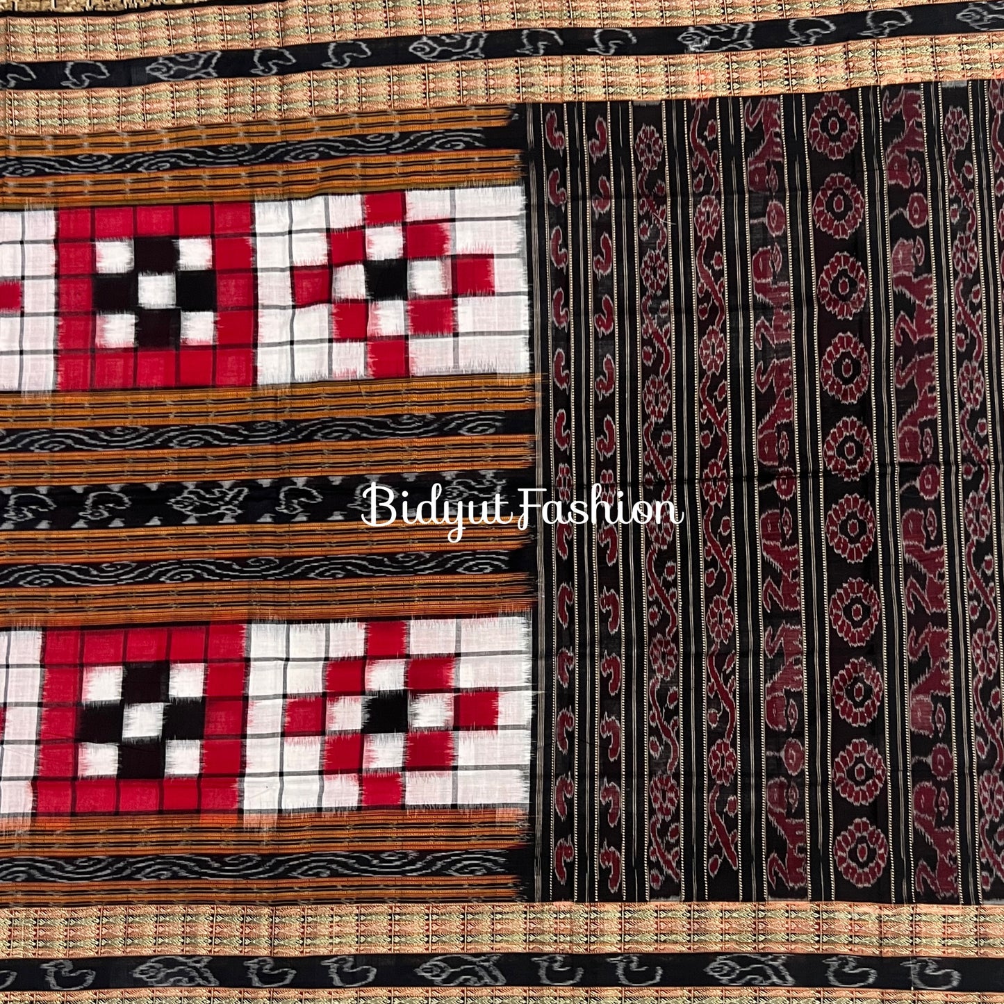 Handlooms of Odisha Sambalpuri Double Ikat Bichitrapuri Cotton Saree red color