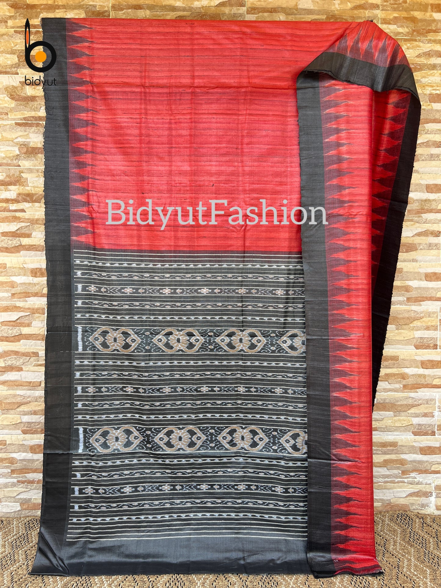 Handlooms of Odisha| Gopalpur Ghicha Tussar Silk Saree - Red color