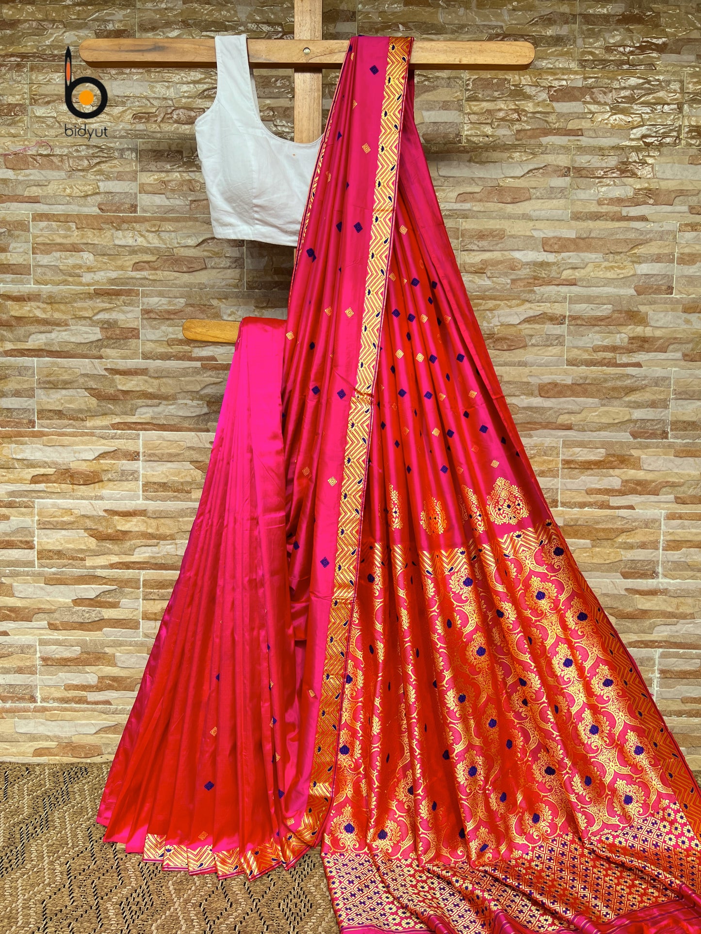 Handlooms of Assam Paat Silk Saree - Pink Color