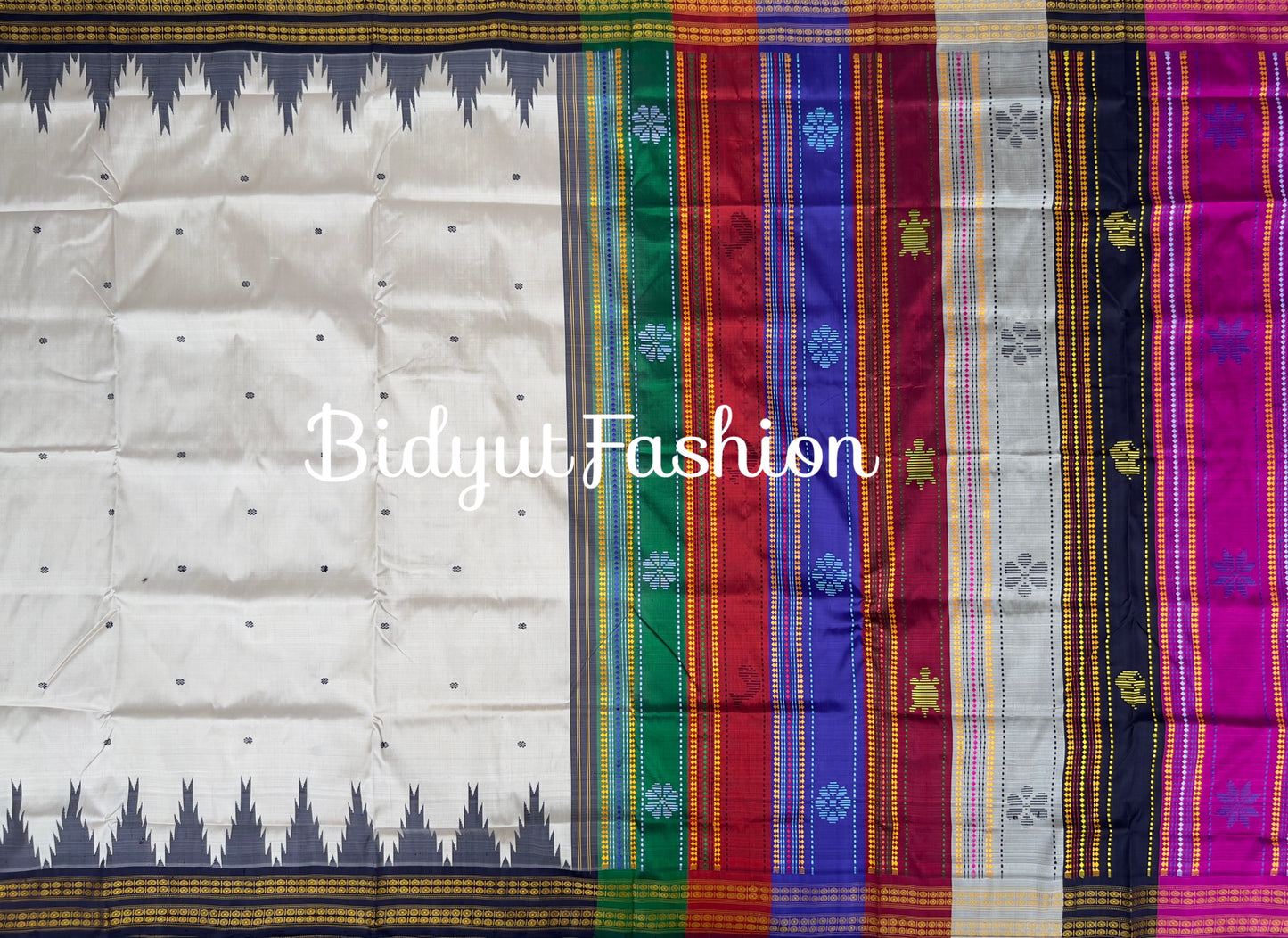 Handlooms of Odisha Berhampuri Double Palla Silk Saree Beige color