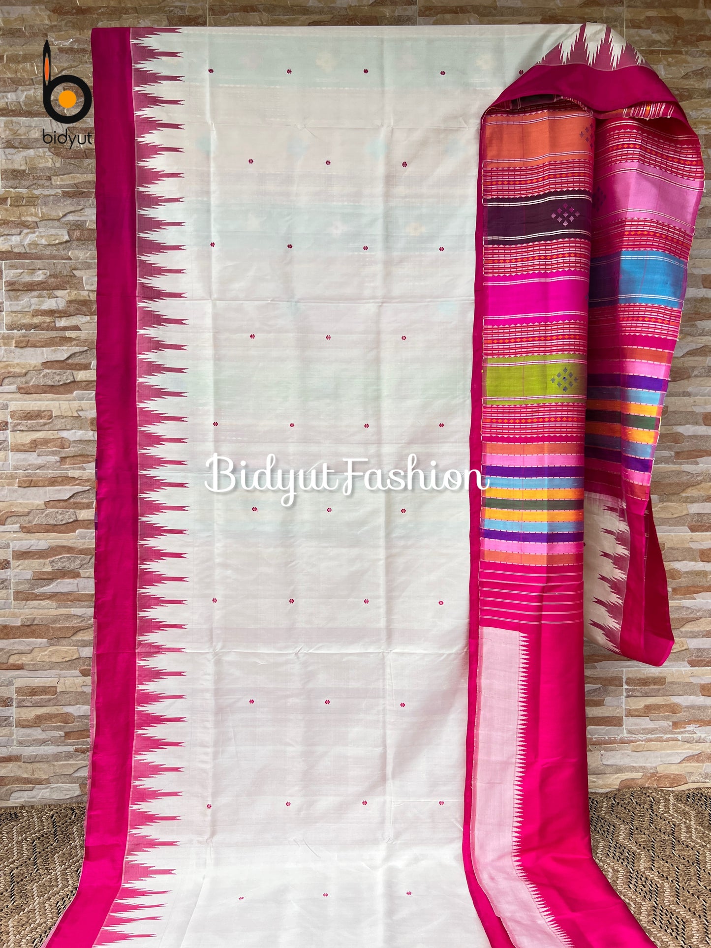 Handlooms of Odisha Berhampuri Double Palla Silk Saree white color