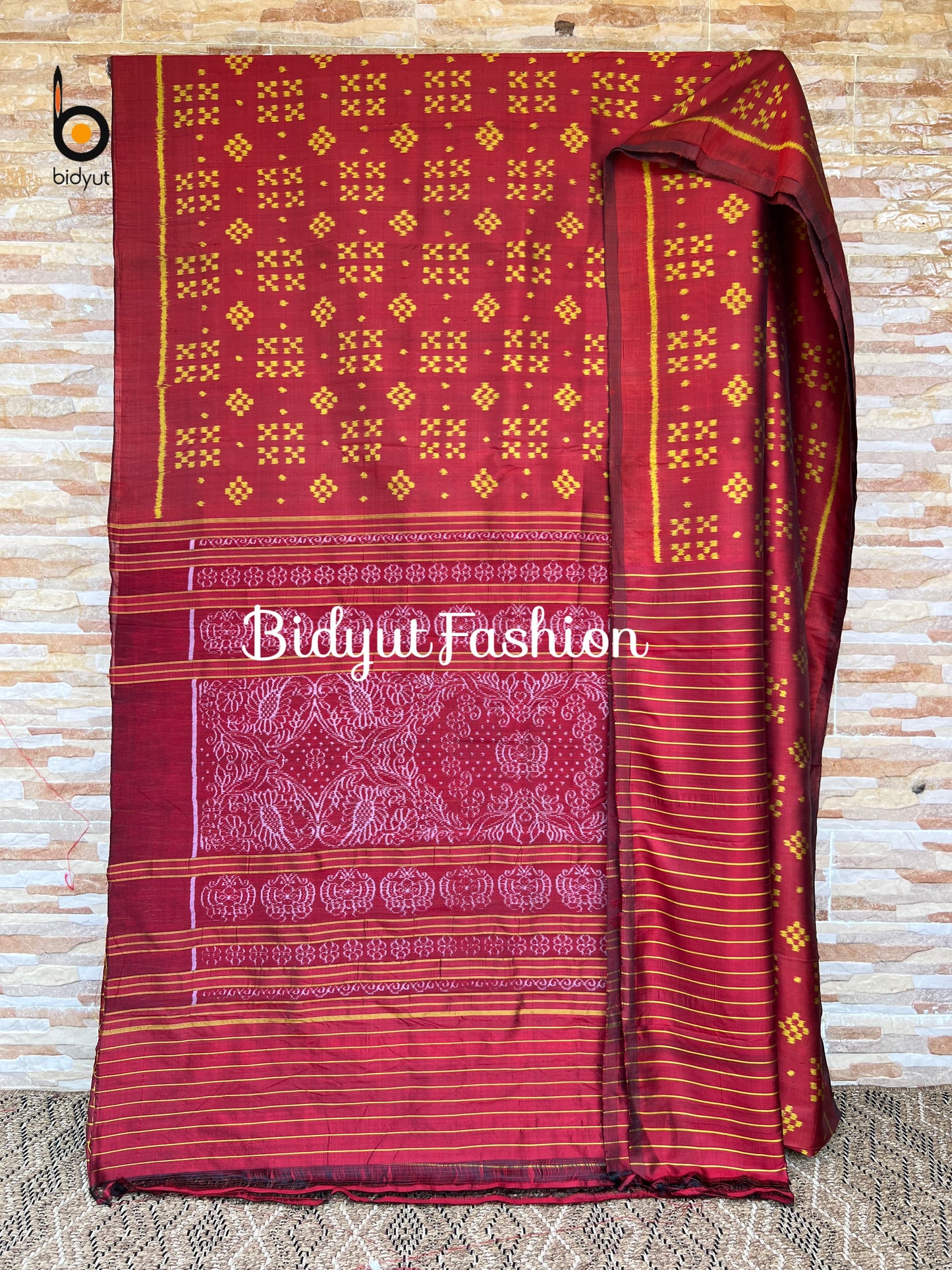 Handlooms of Odisha Nuapatna Passapalli Ikat Silk Saree Red Color