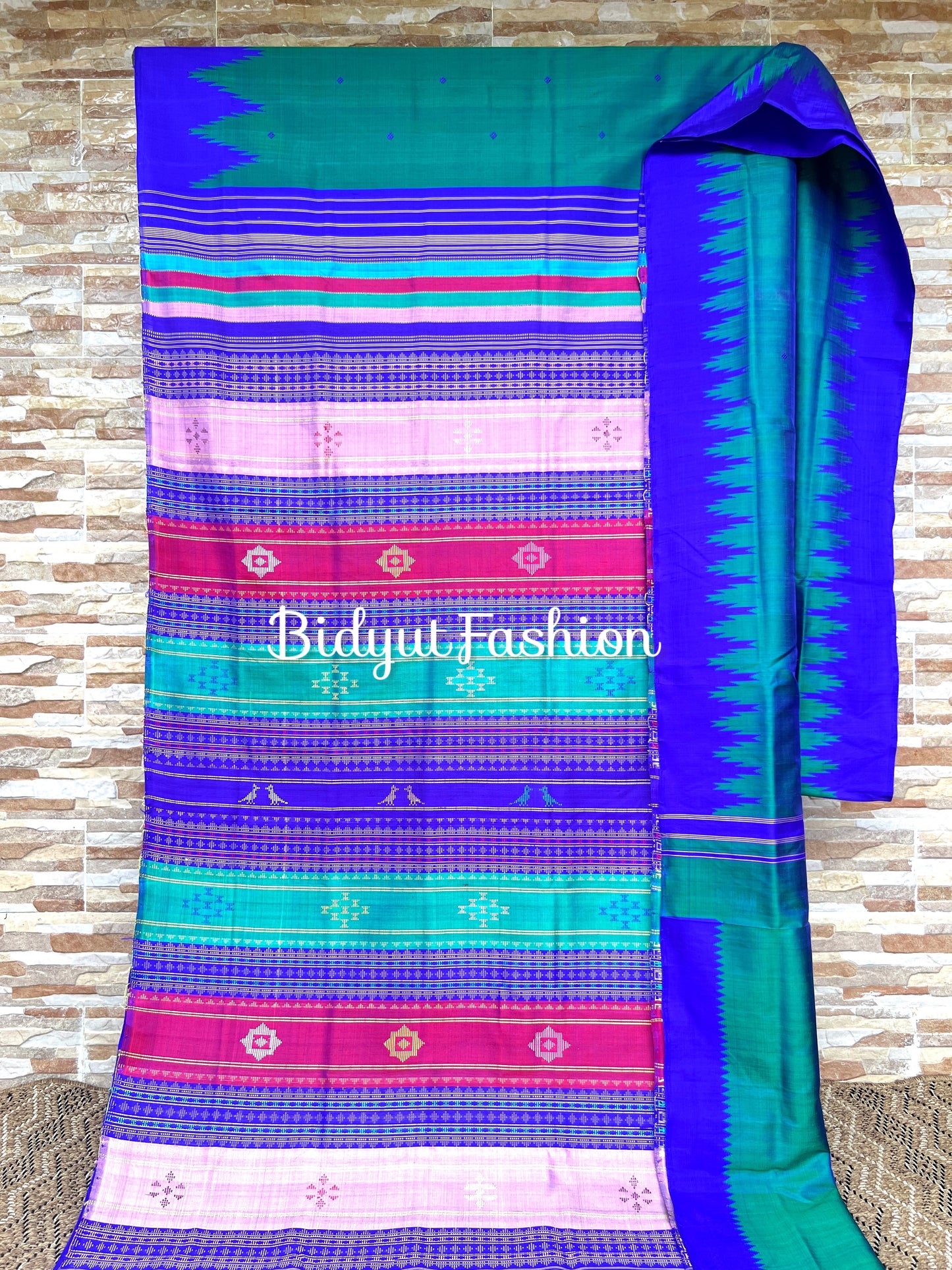 Handlooms of Odisha Berhampuri Double Palla Silk Saree Teal Color