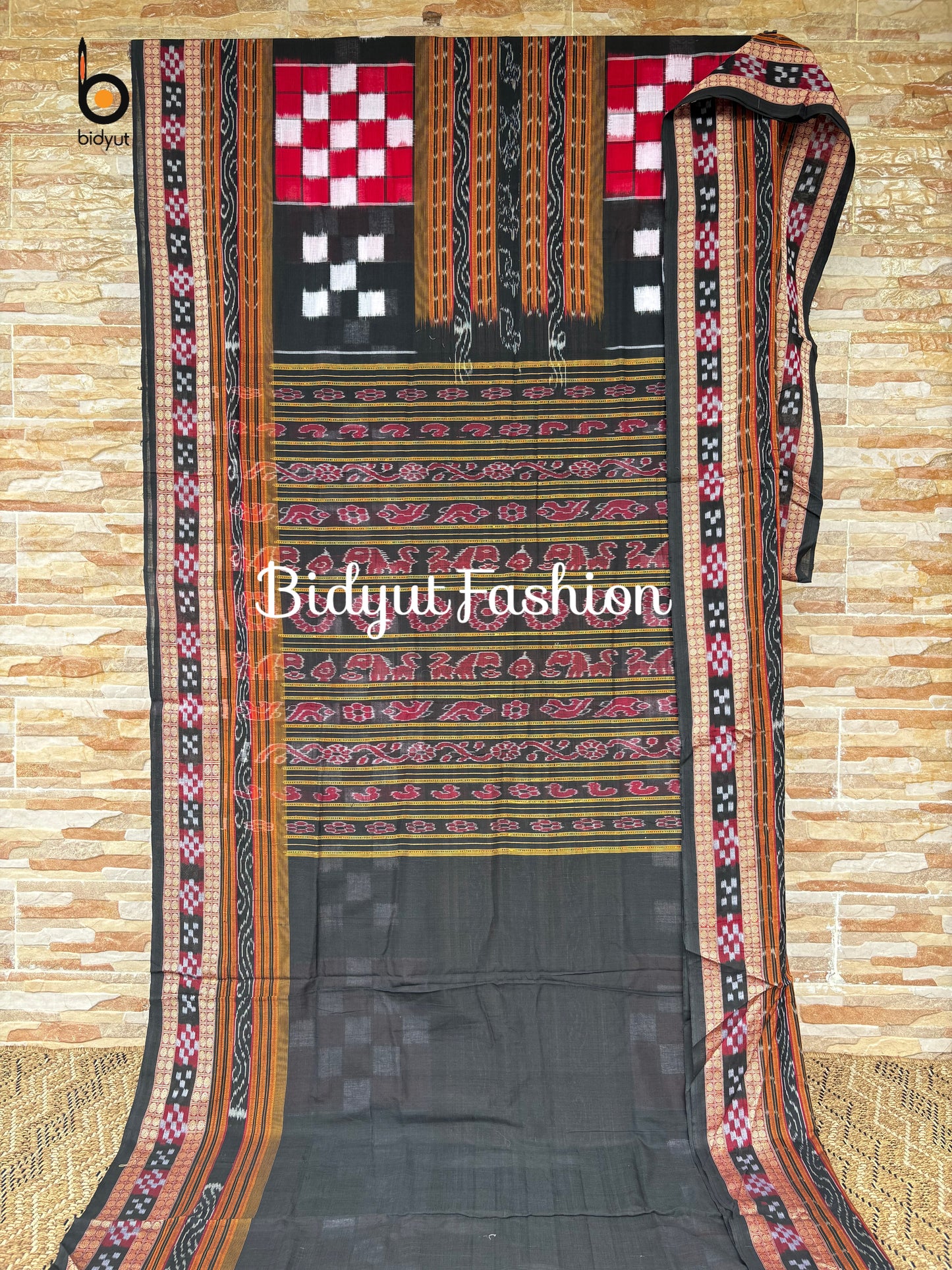 Handlooms of Odisha Sambalpuri Double Ikat Bichitrapuri Cotton Saree red color