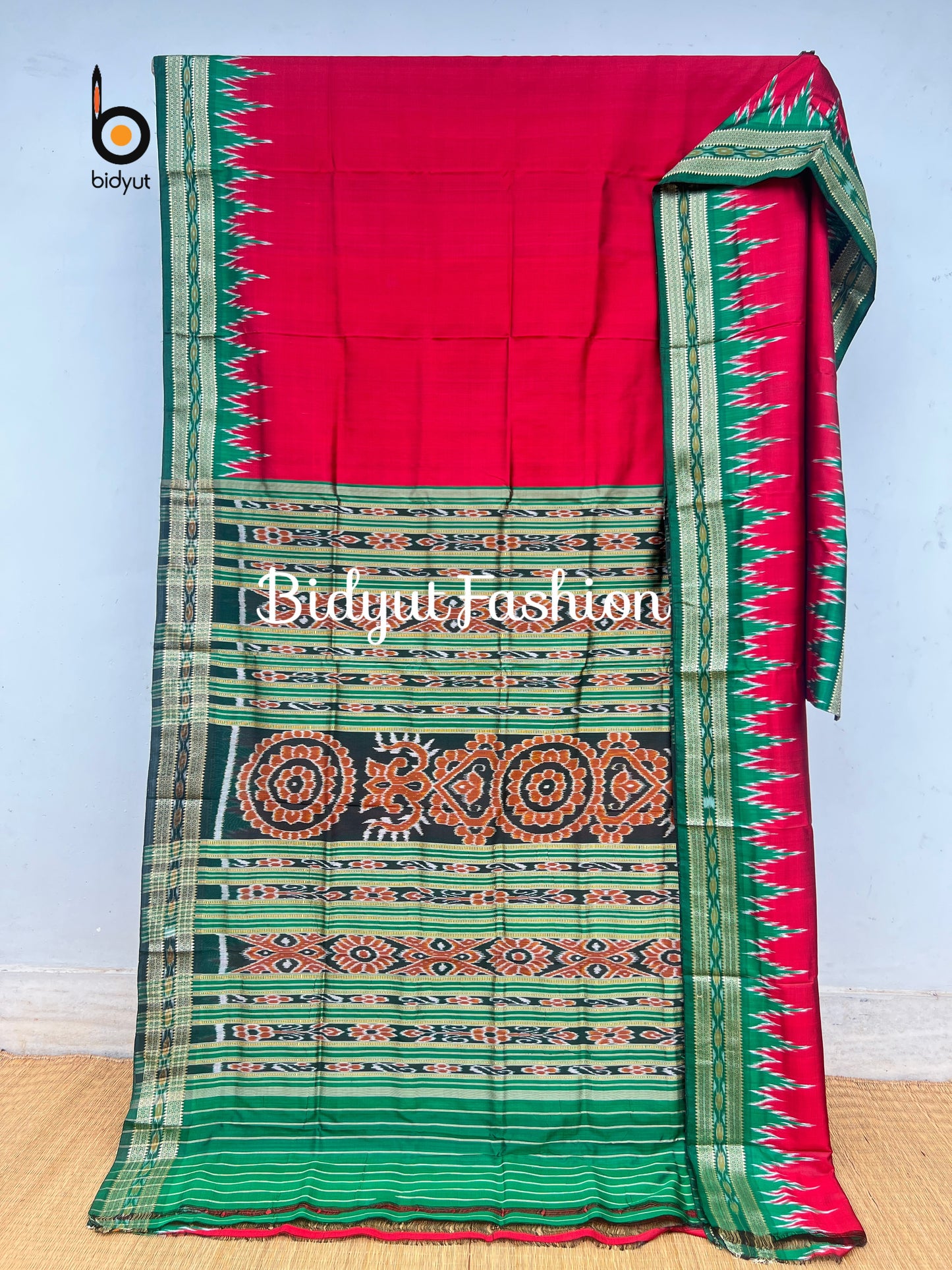 Handlooms of Odisha Nuapatna Khandua Silk Saree Red color