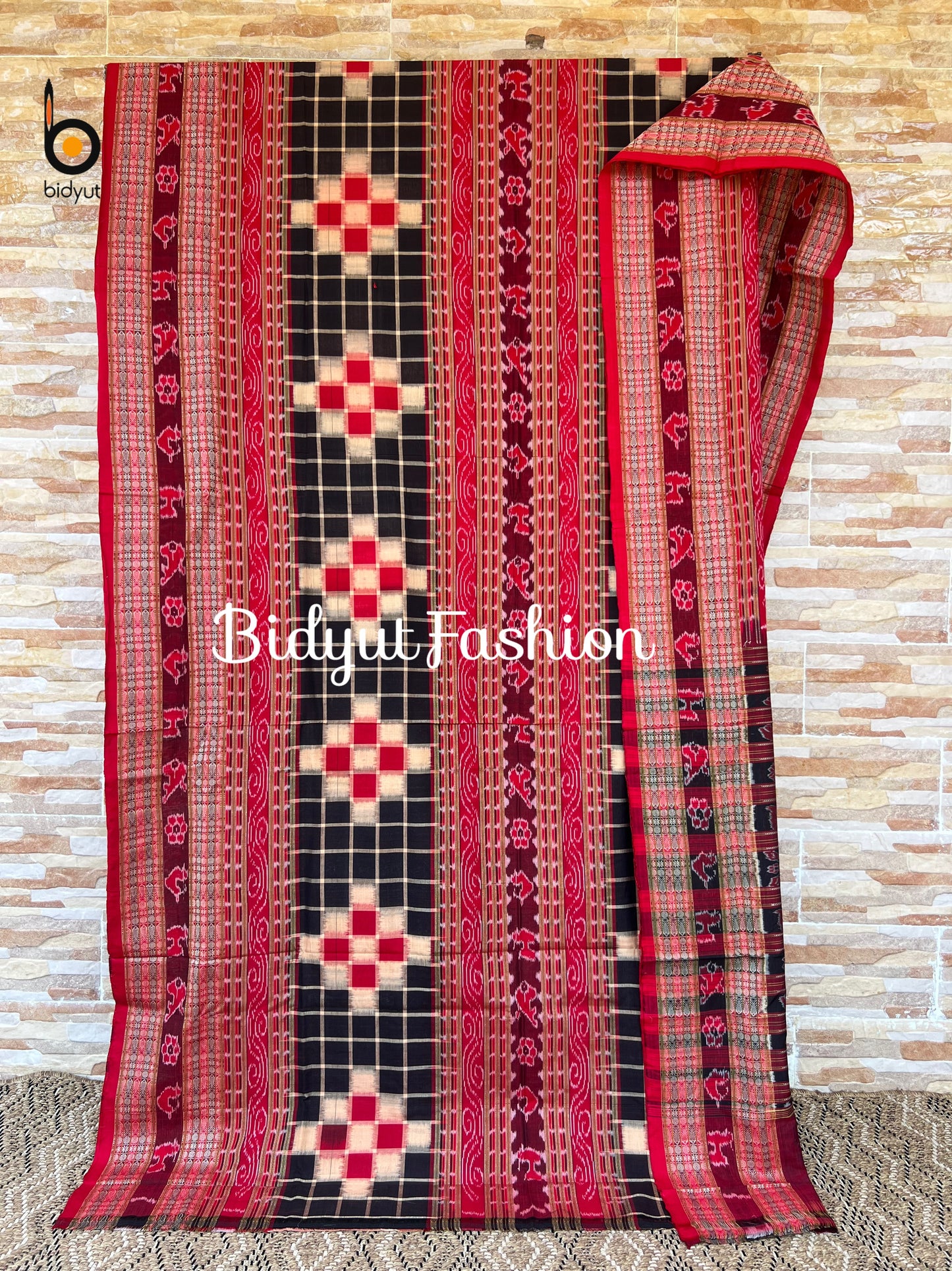 Handlooms of Odisha Sambalpuri Double Ikat Bichitrapuri Cotton Saree black red color