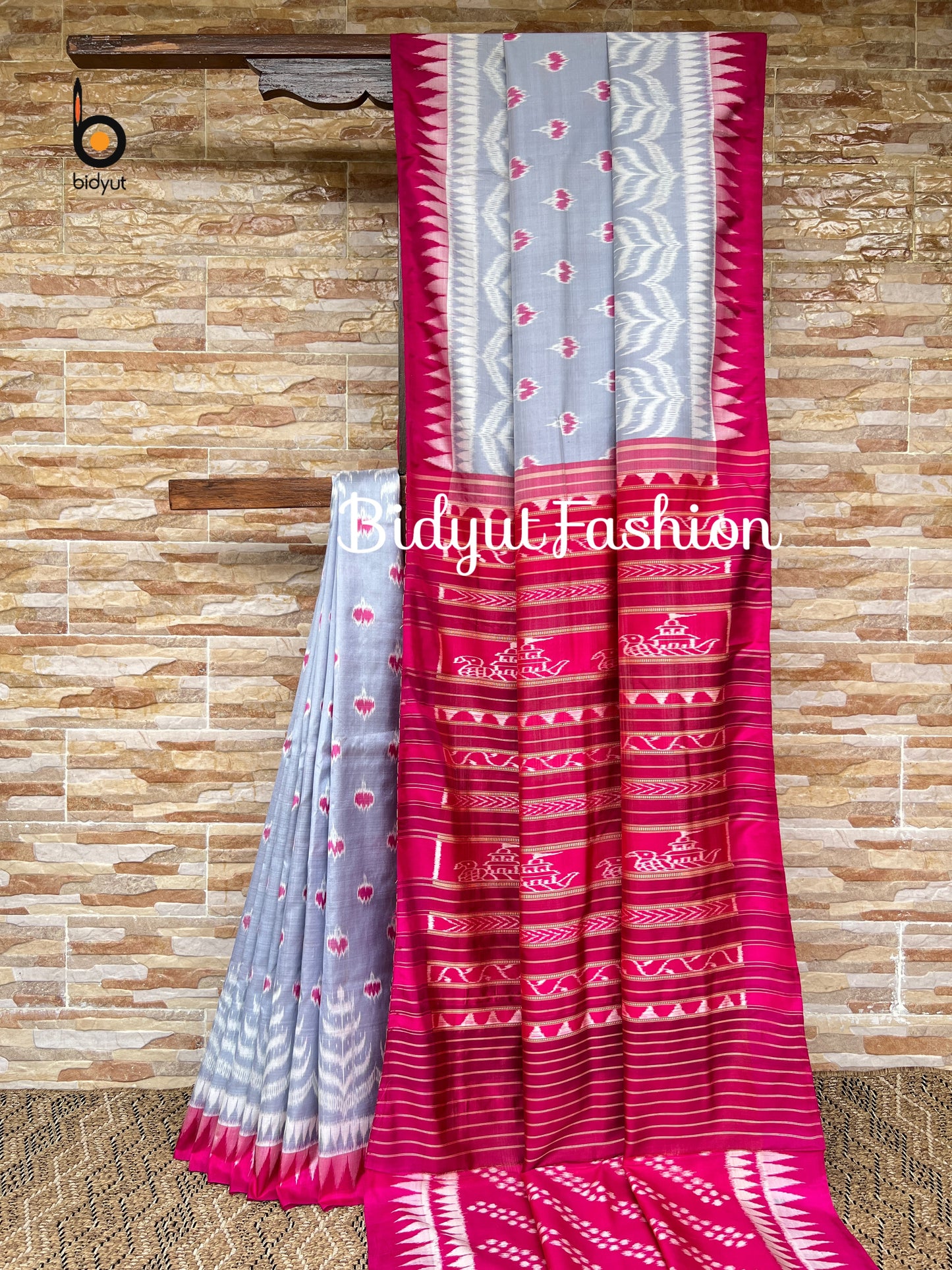 Handlooms of Odisha Nuapatna Ikat Silk Saree Silver Grey Color
