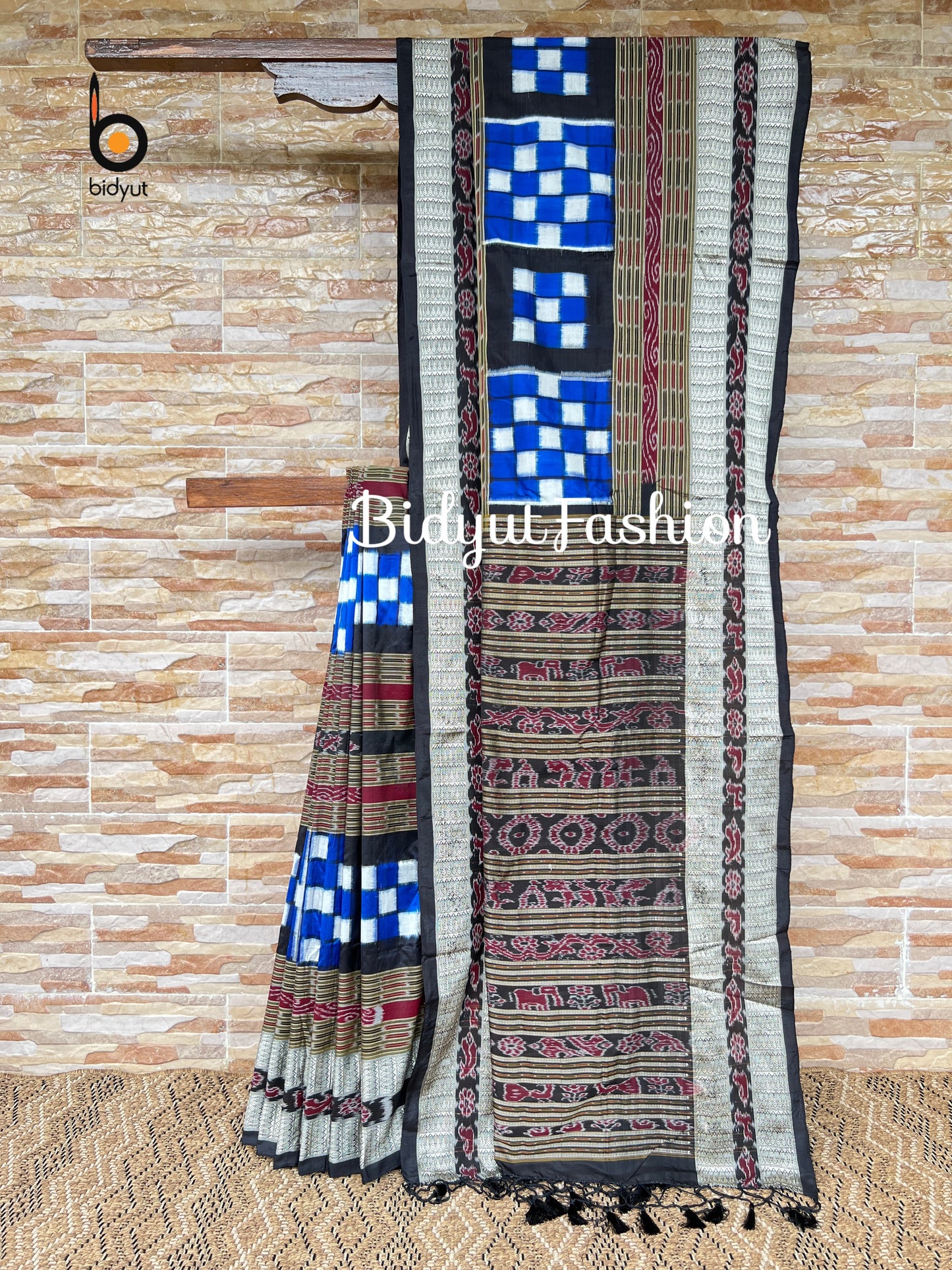 Handlooms of Odisha Sambalpuri Double Ikat Bichitrapuri Silk Saree Blue color