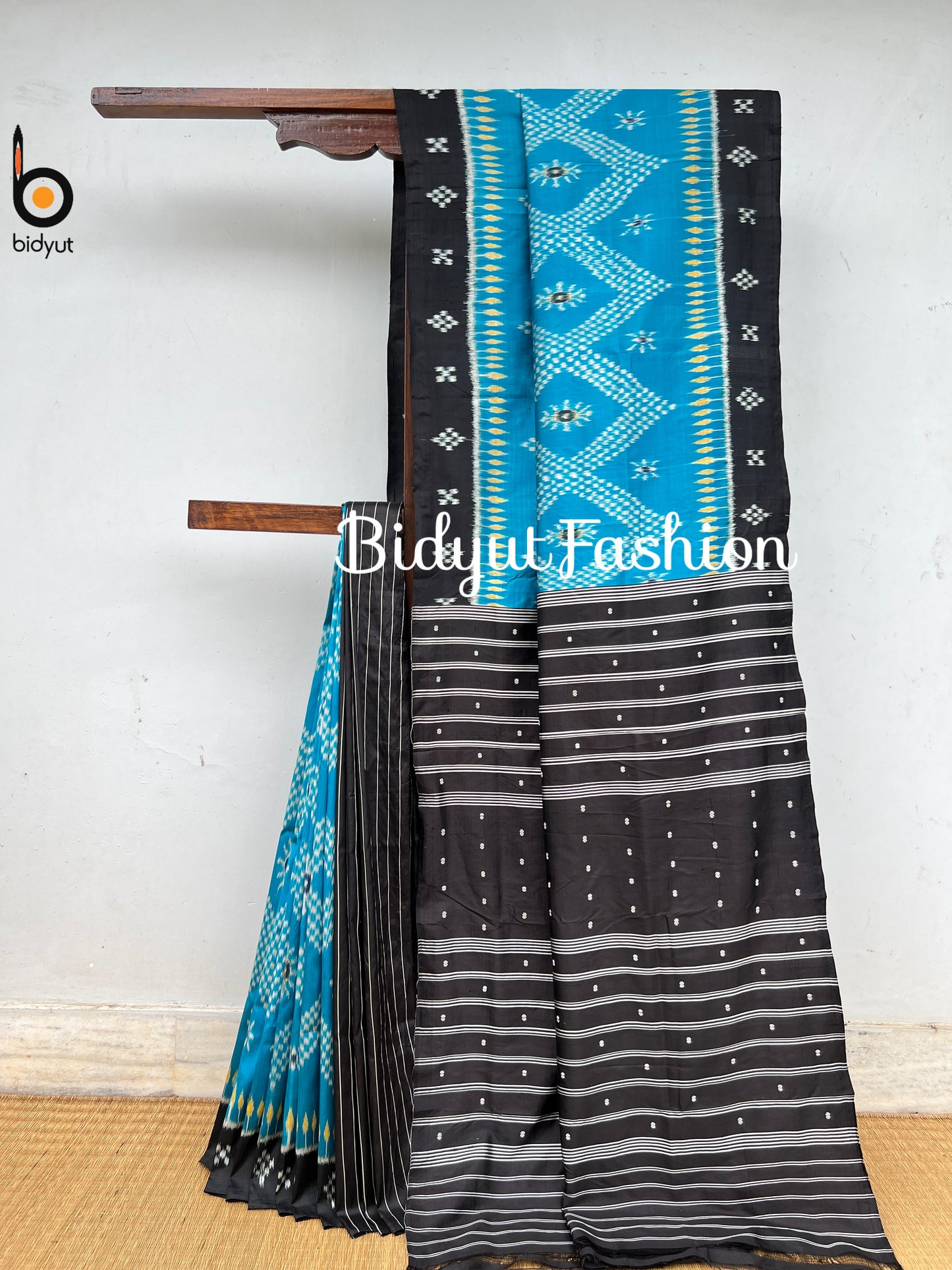 Handlooms of Odisha Nuapatna Khandua Taraballi Ikat Silk Saree blue color