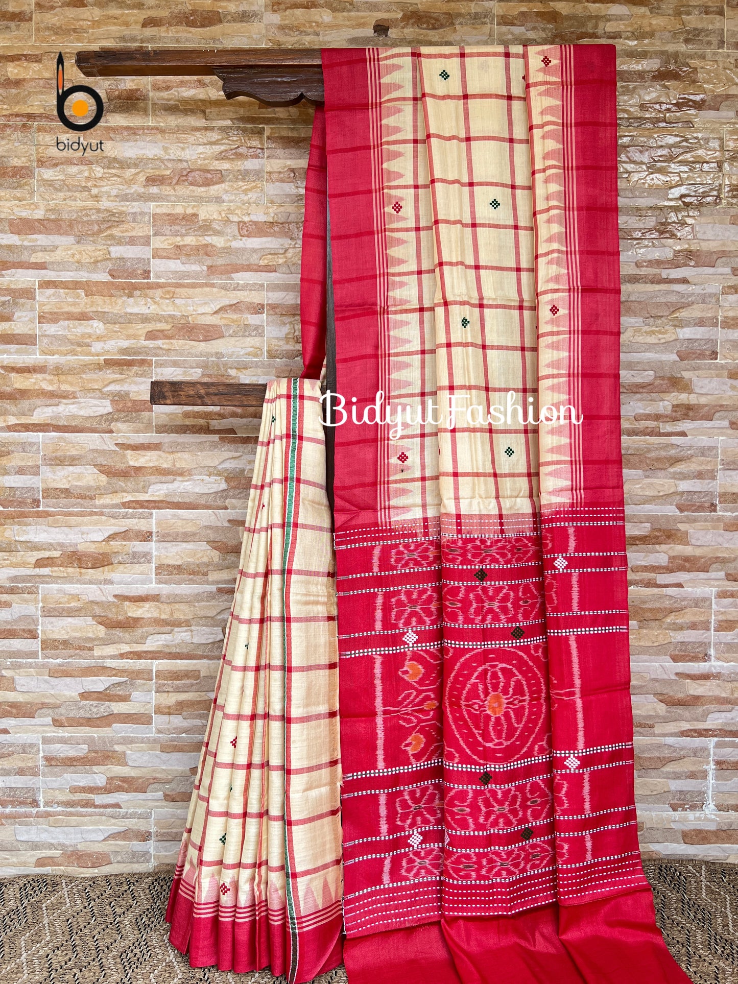 Handlooms of Odisha Santhal Tribal Tussar Silk Sarees Beige Color